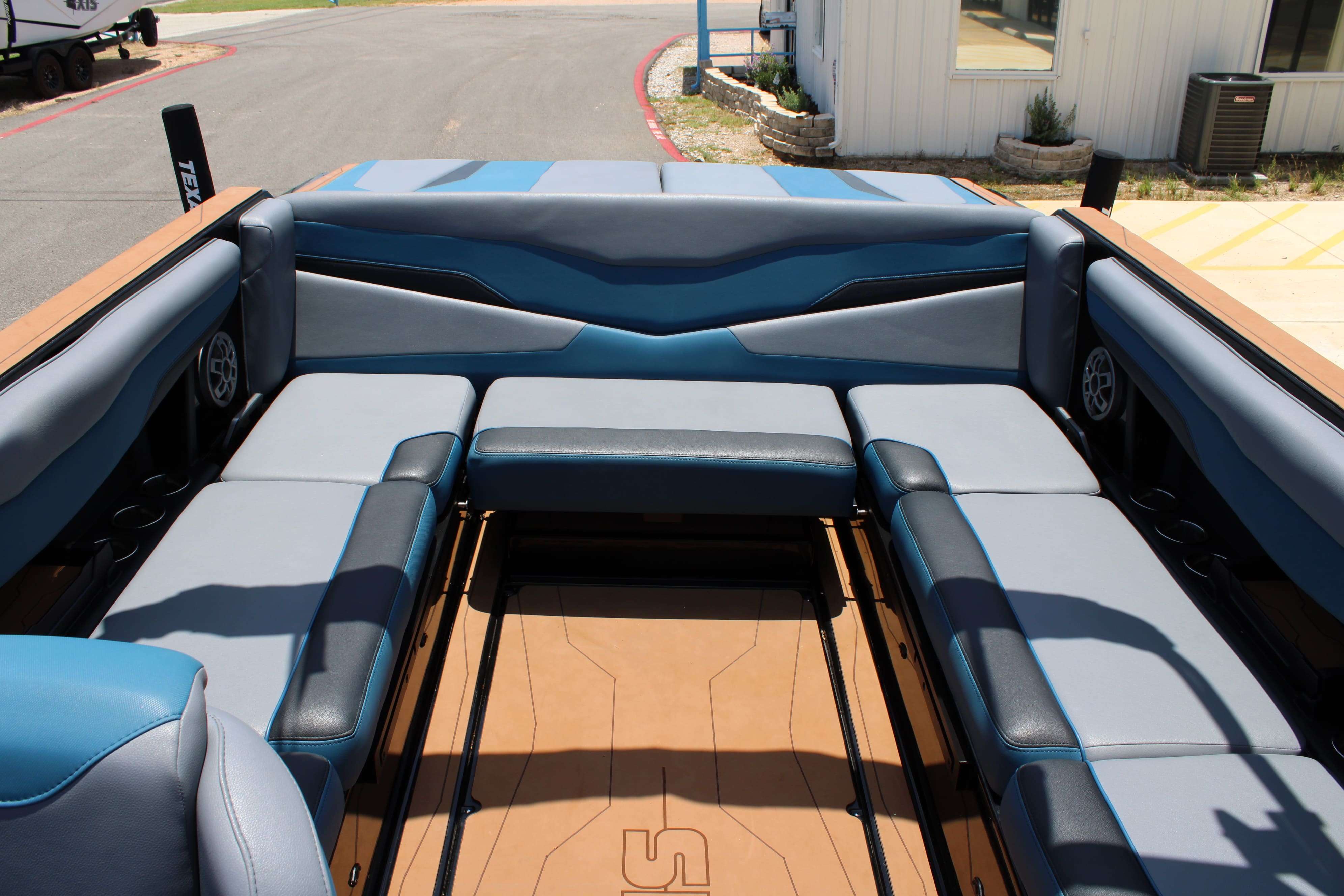 2023 Axis Wake Research Core Series T235-14