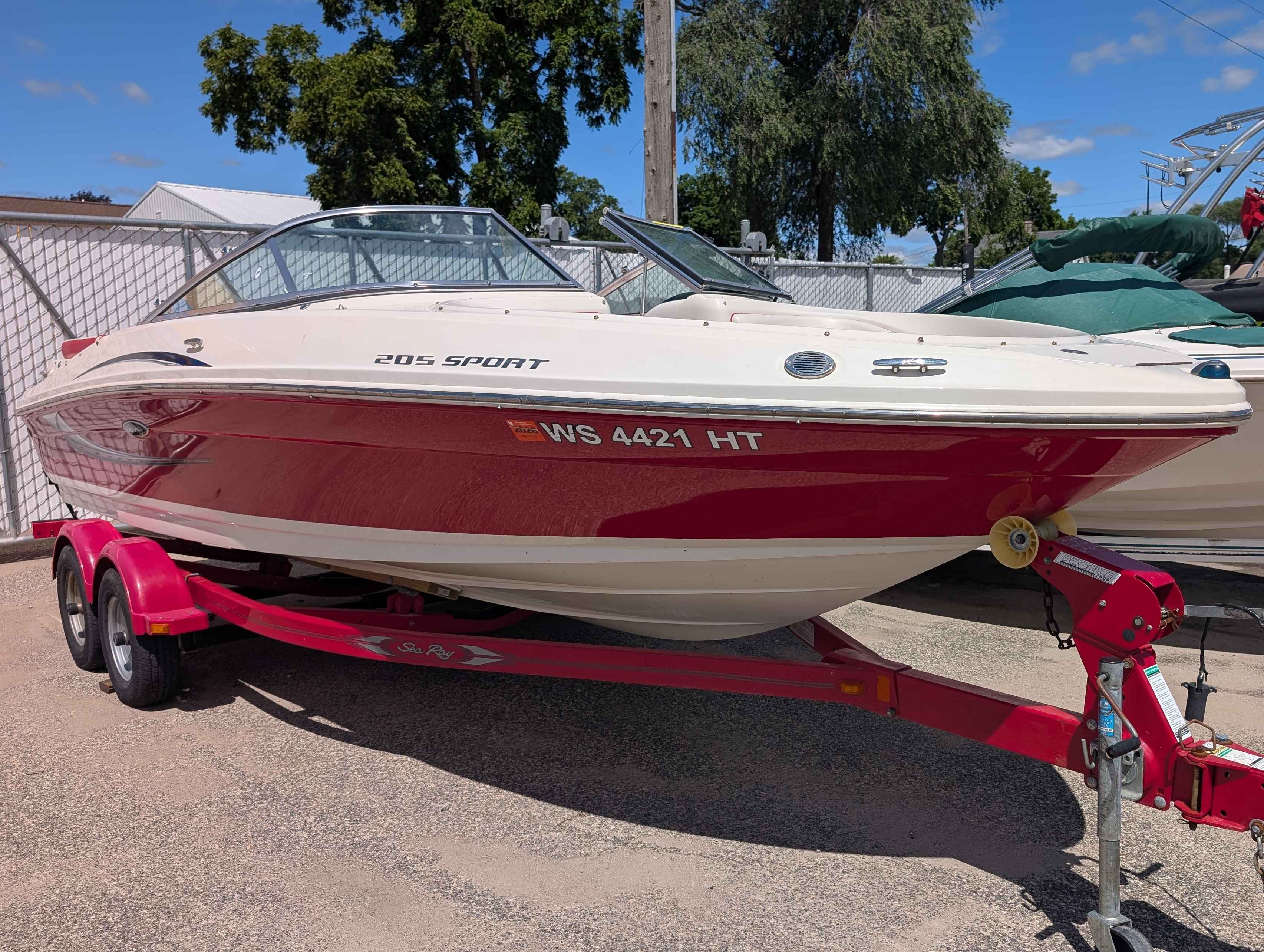 2010 Sea Ray 205 SPORT