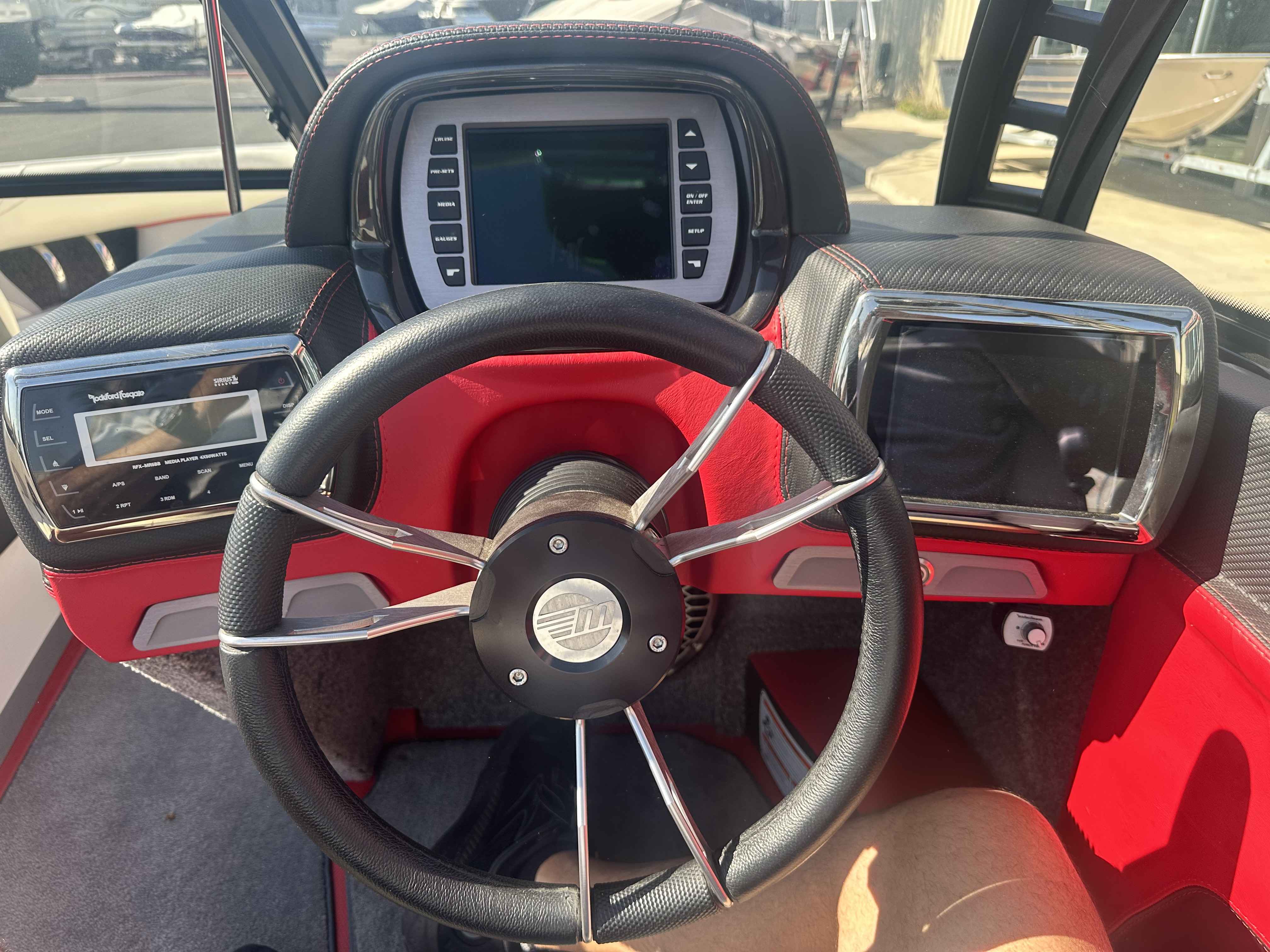 2013 Malibu Wakesetter VTX-13