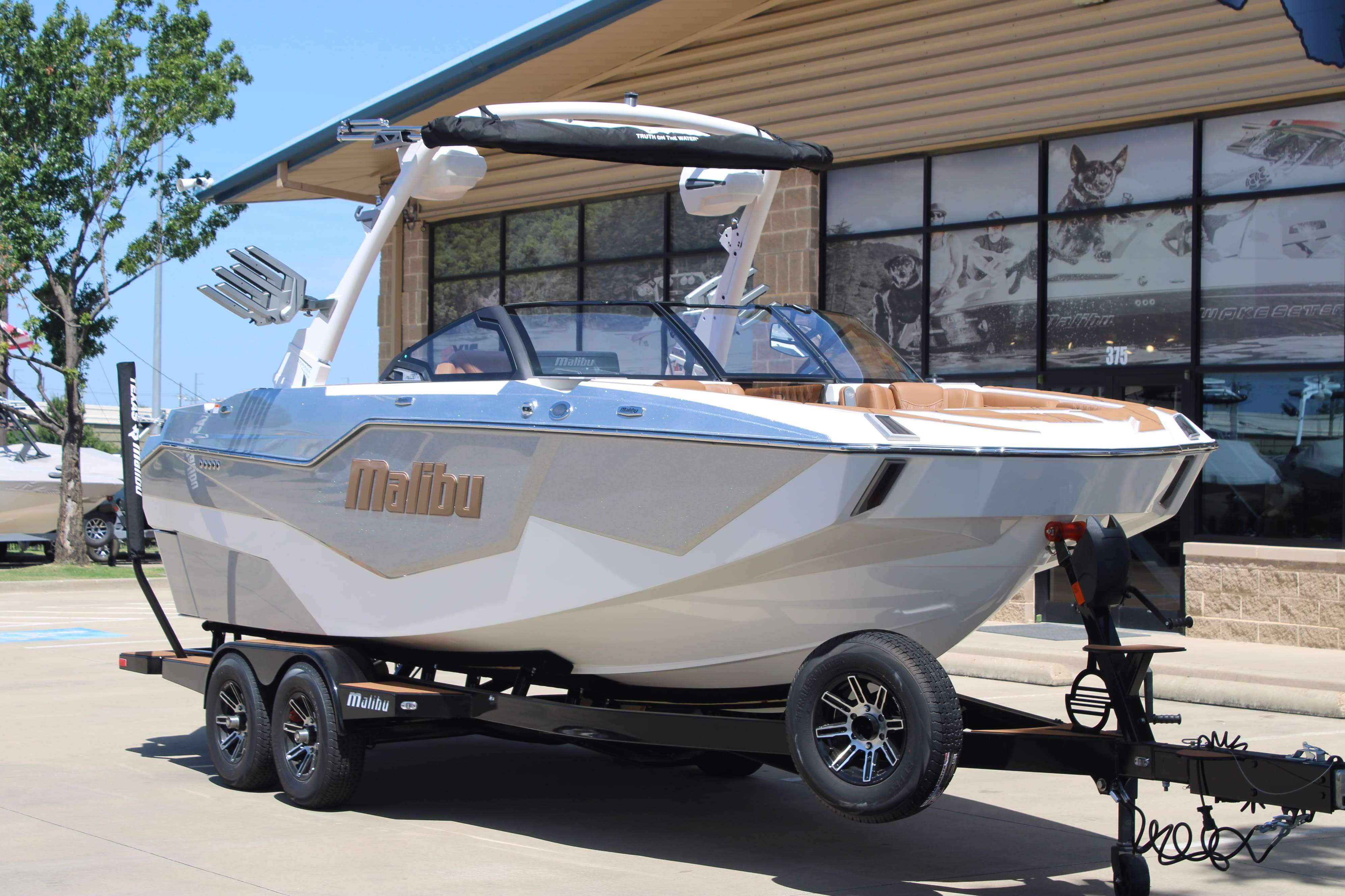 2025 Malibu Boats M230-2