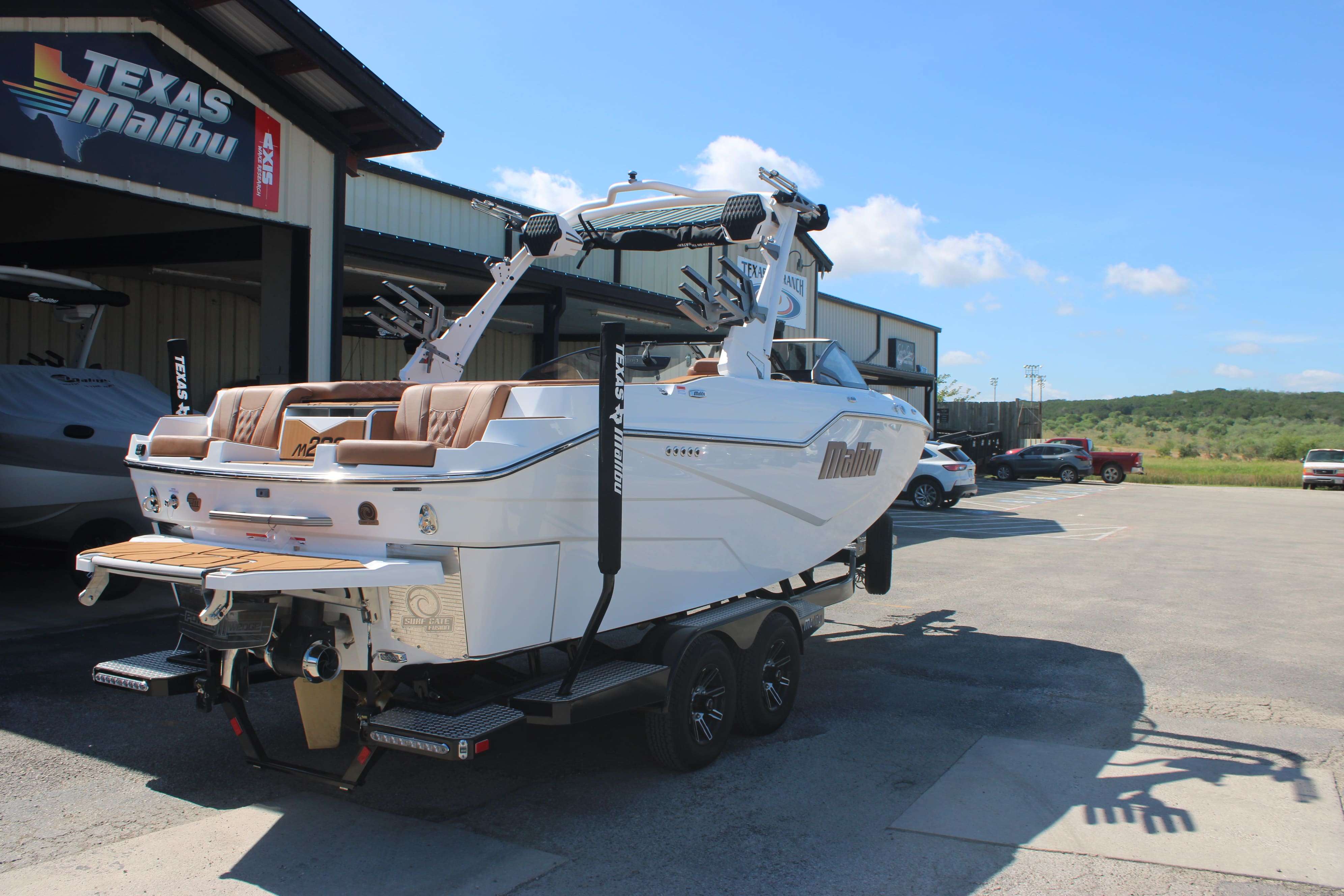2025 Malibu Boats M230-6
