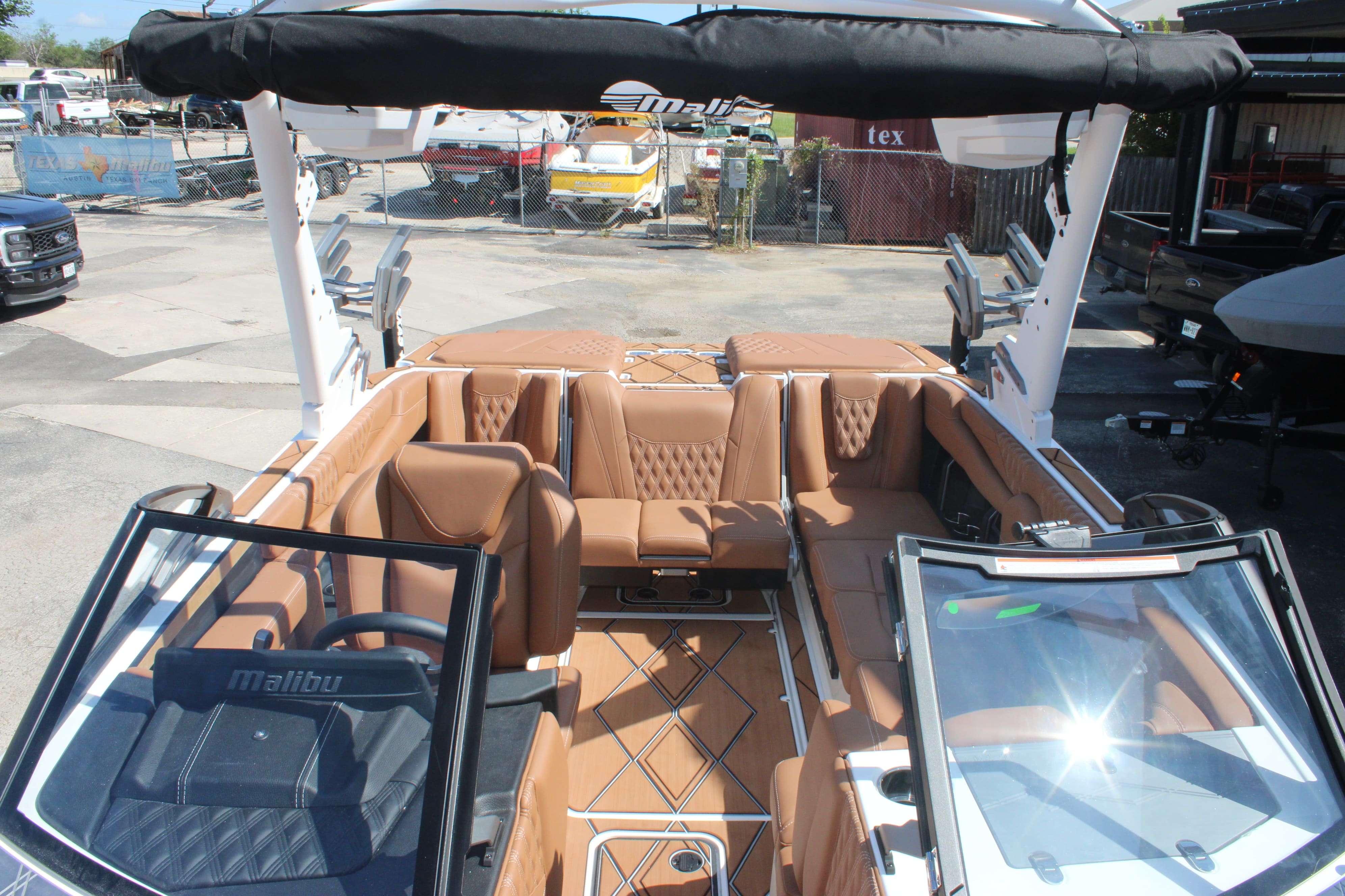 2025 Malibu Boats M230-18