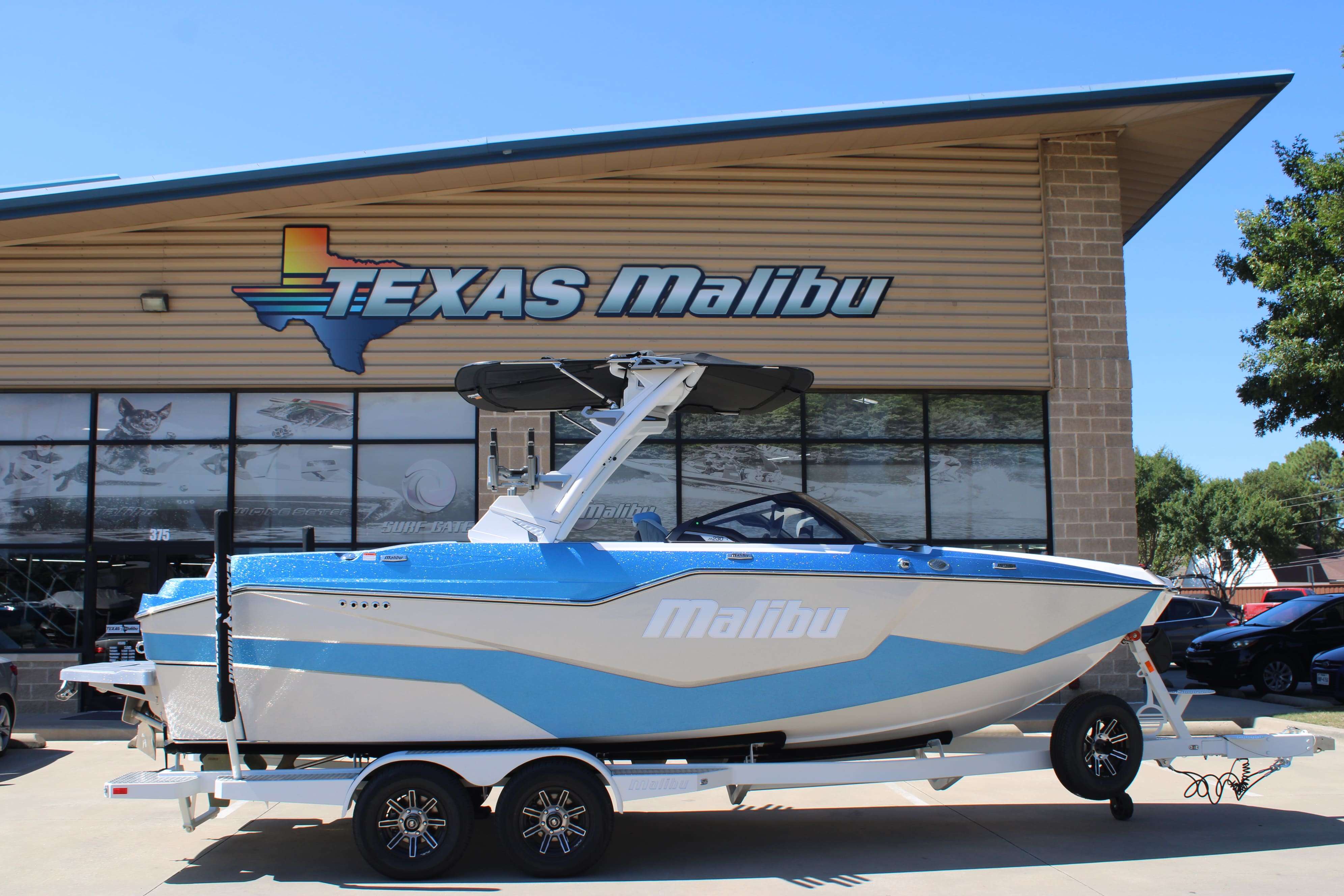 2025 Malibu Boats M230-1