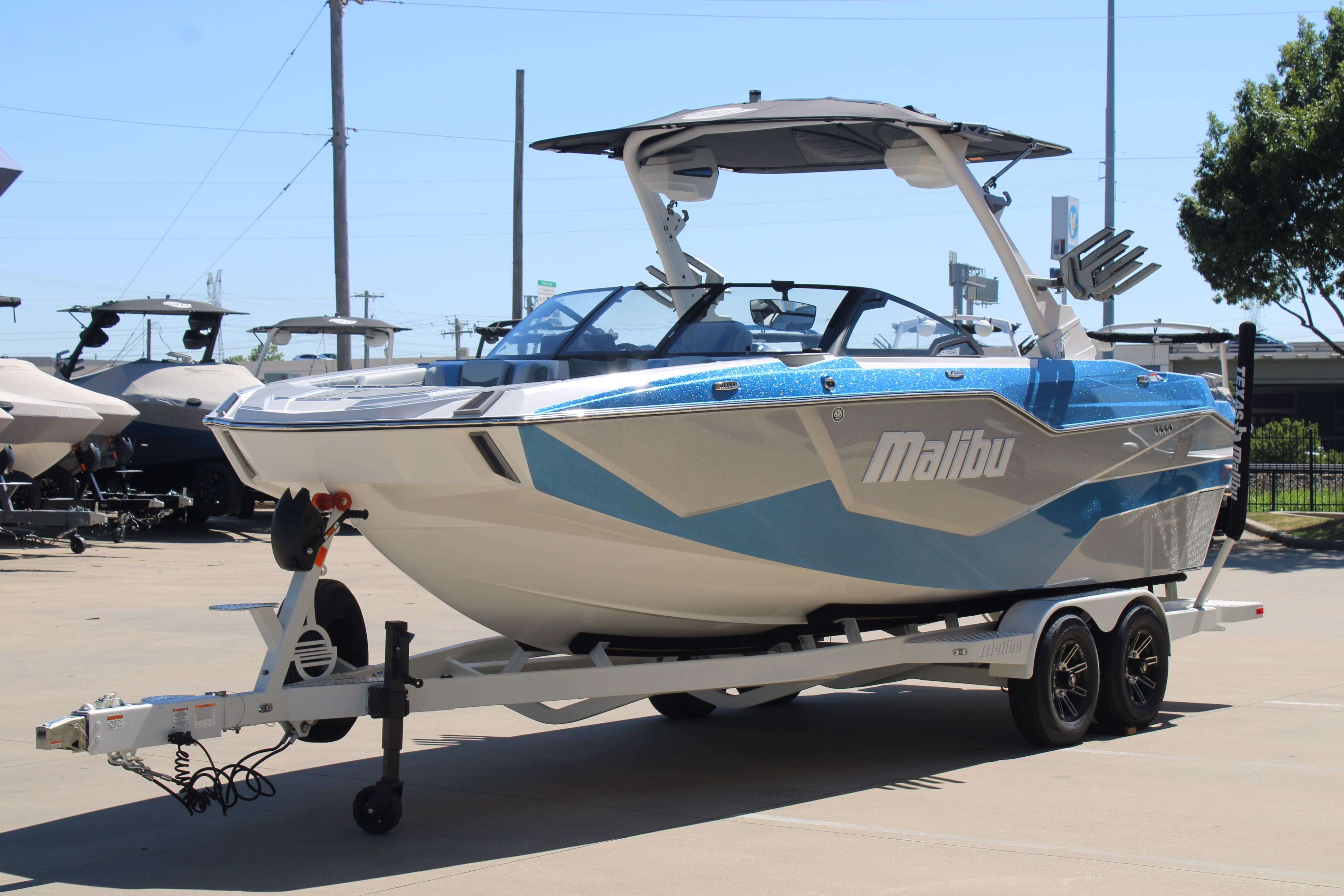 2025 Malibu Boats M230-4
