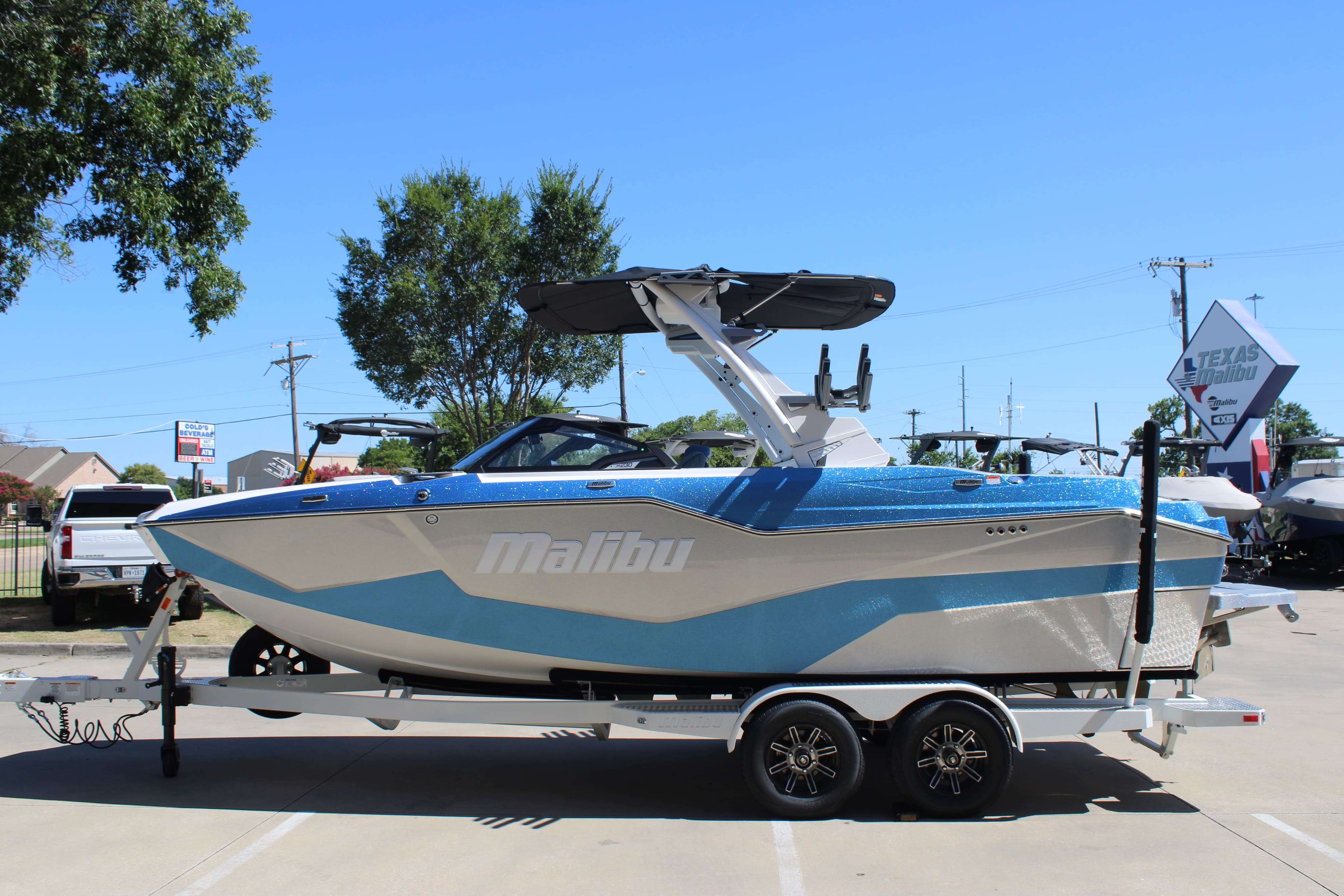 2025 Malibu Boats M230-5