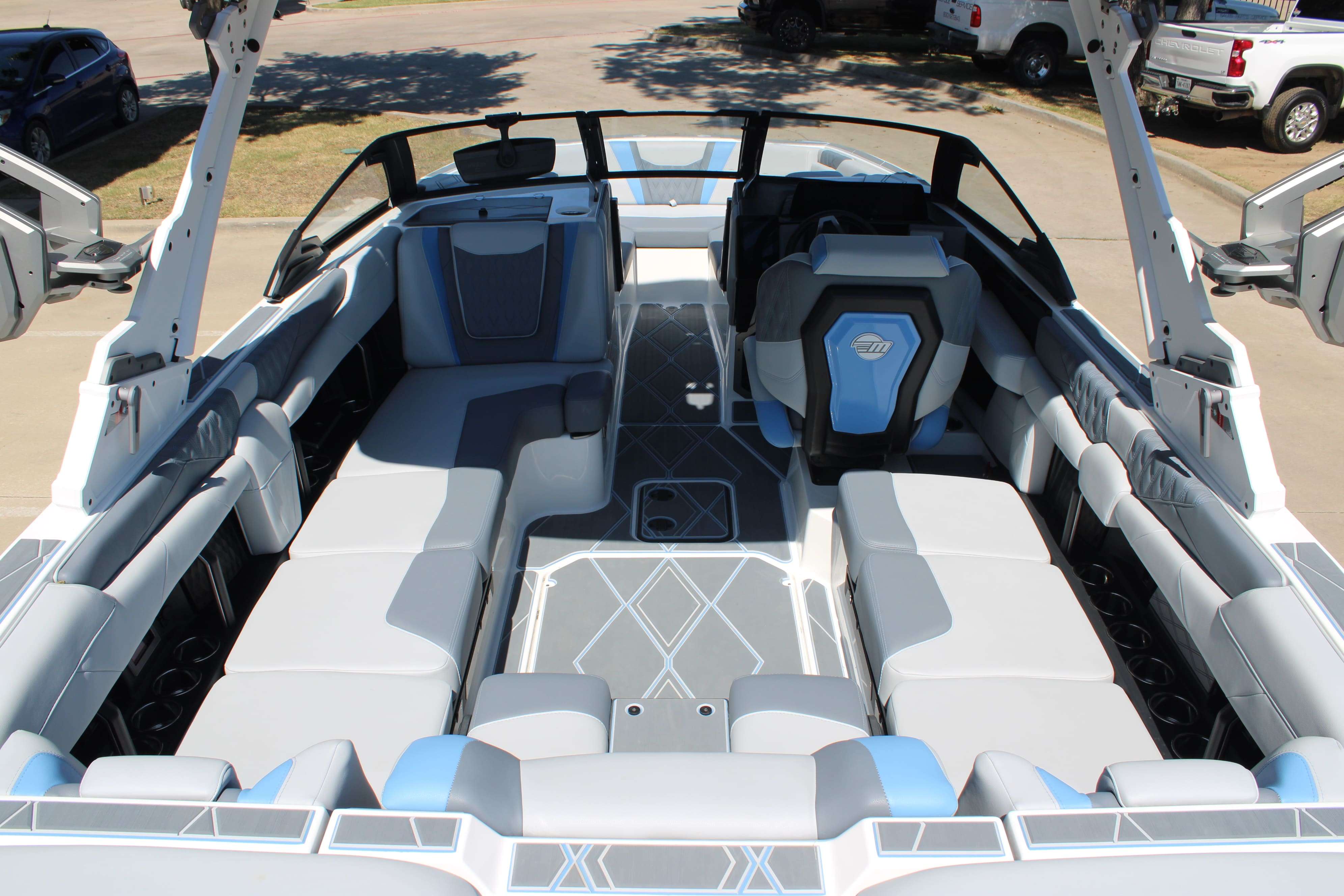 2025 Malibu Boats M230-12