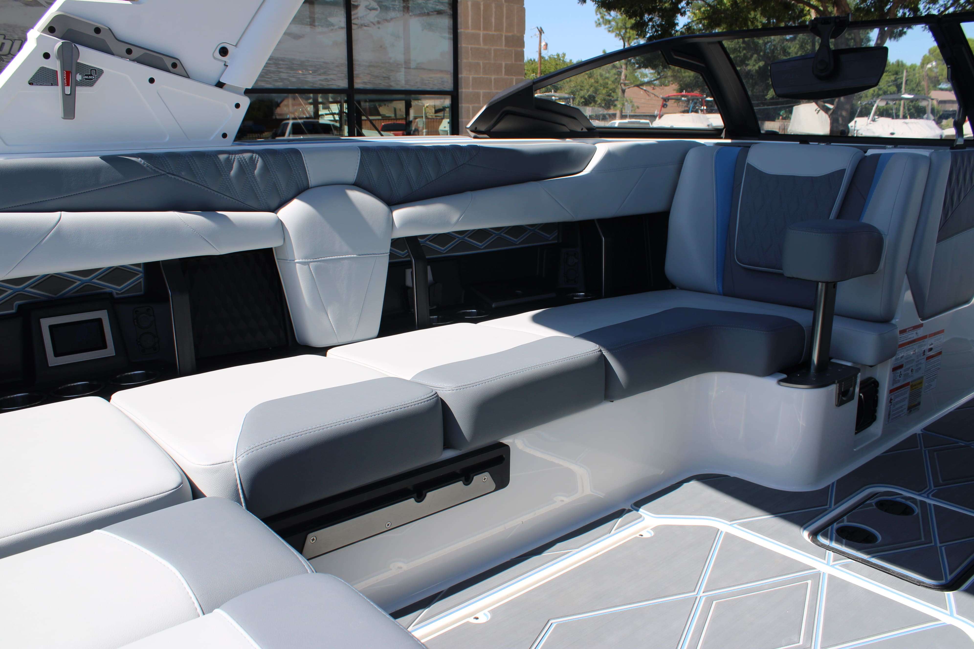 2025 Malibu Boats M230-18