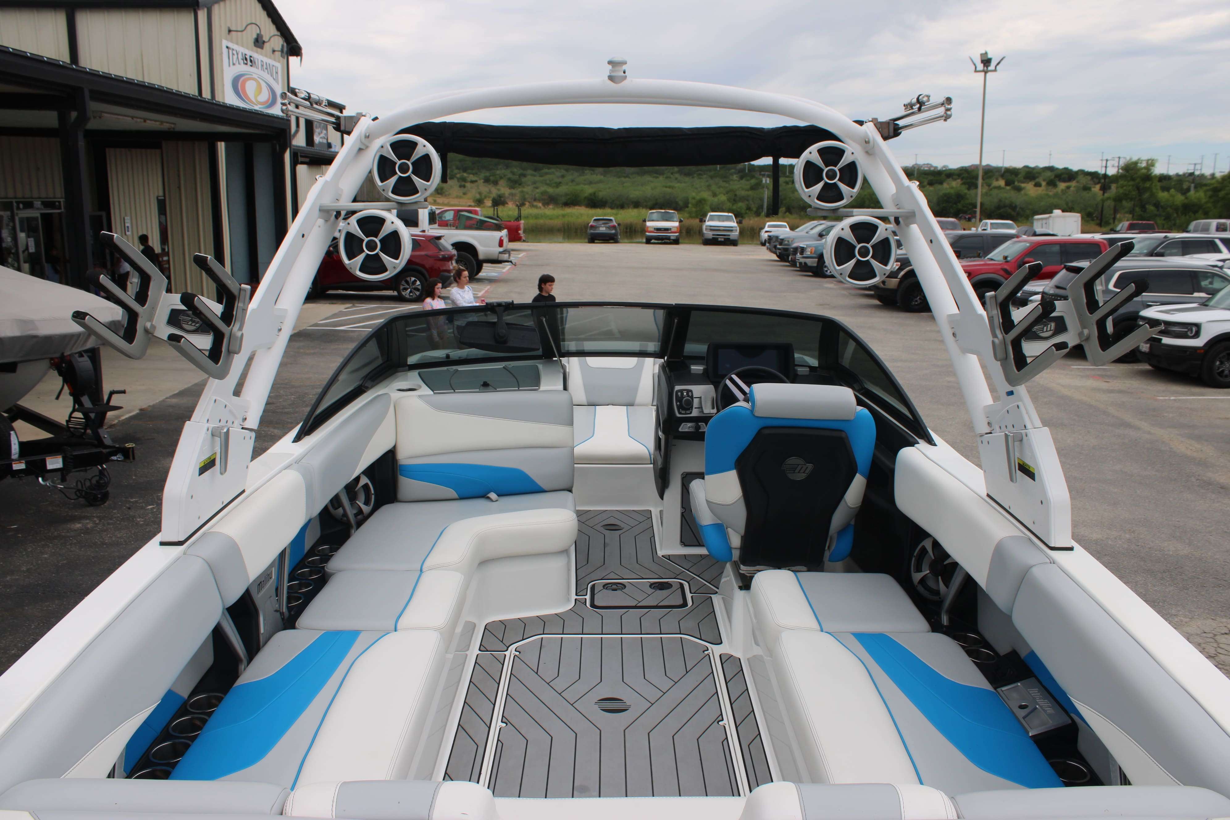 2019 Malibu Boats Wakesetter 24 MXZ-9