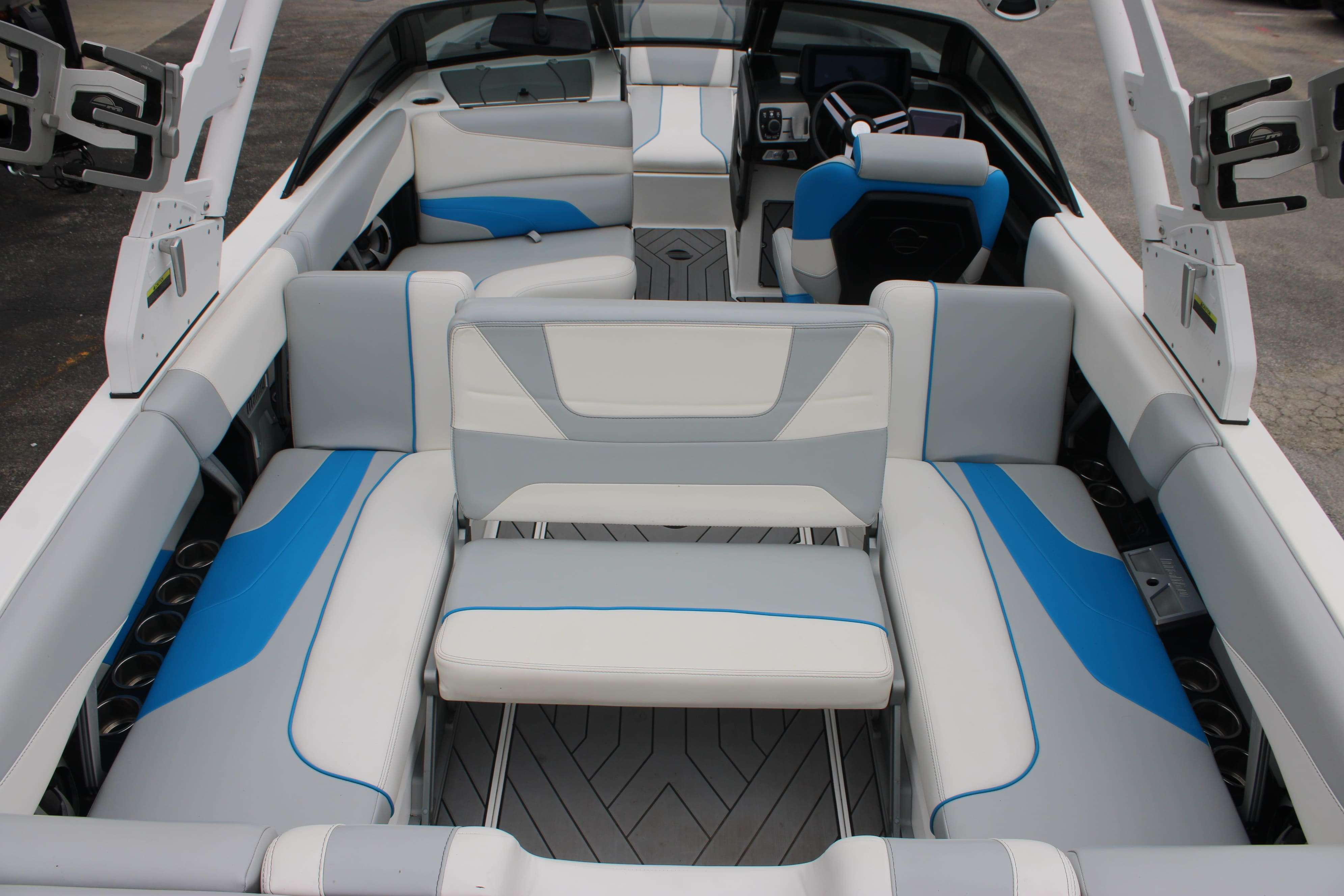 2019 Malibu Boats Wakesetter 24 MXZ-10