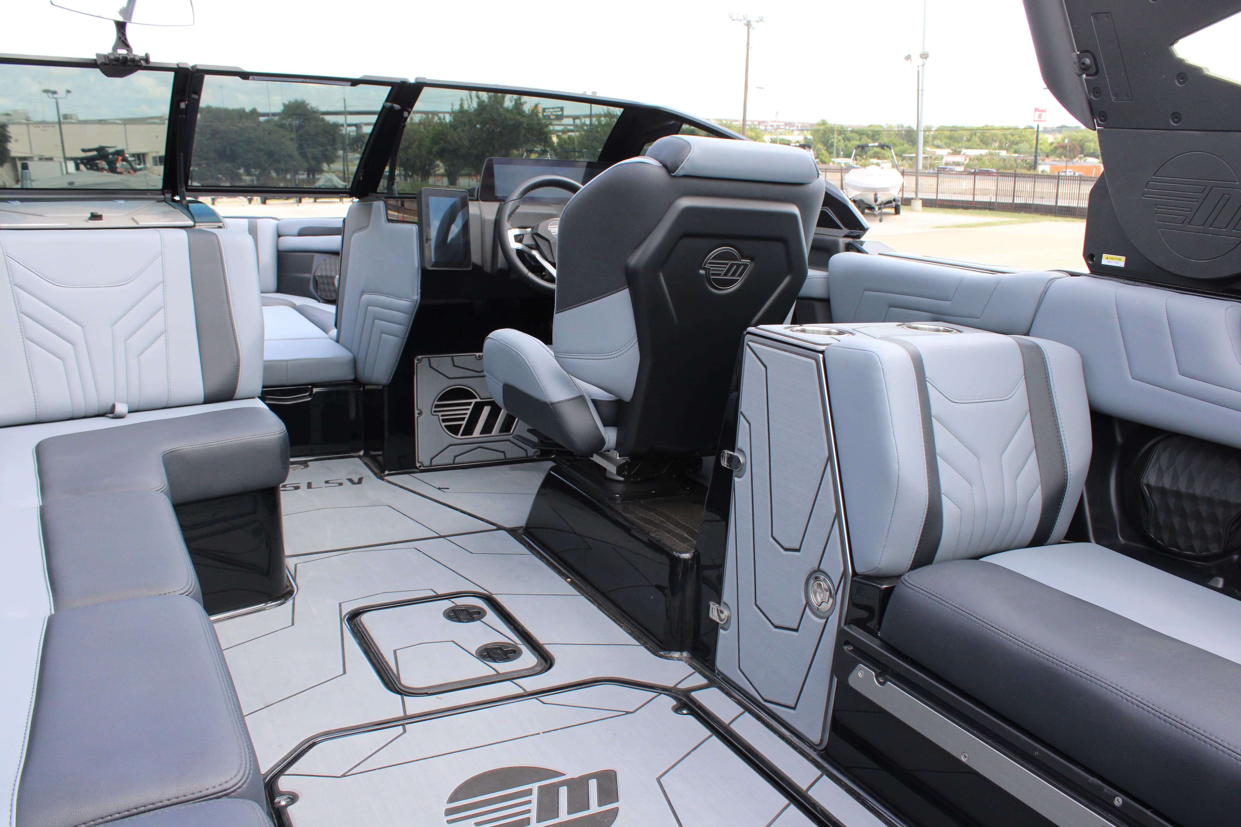 2025 Malibu Boats Wakesetter 25 LSV-13