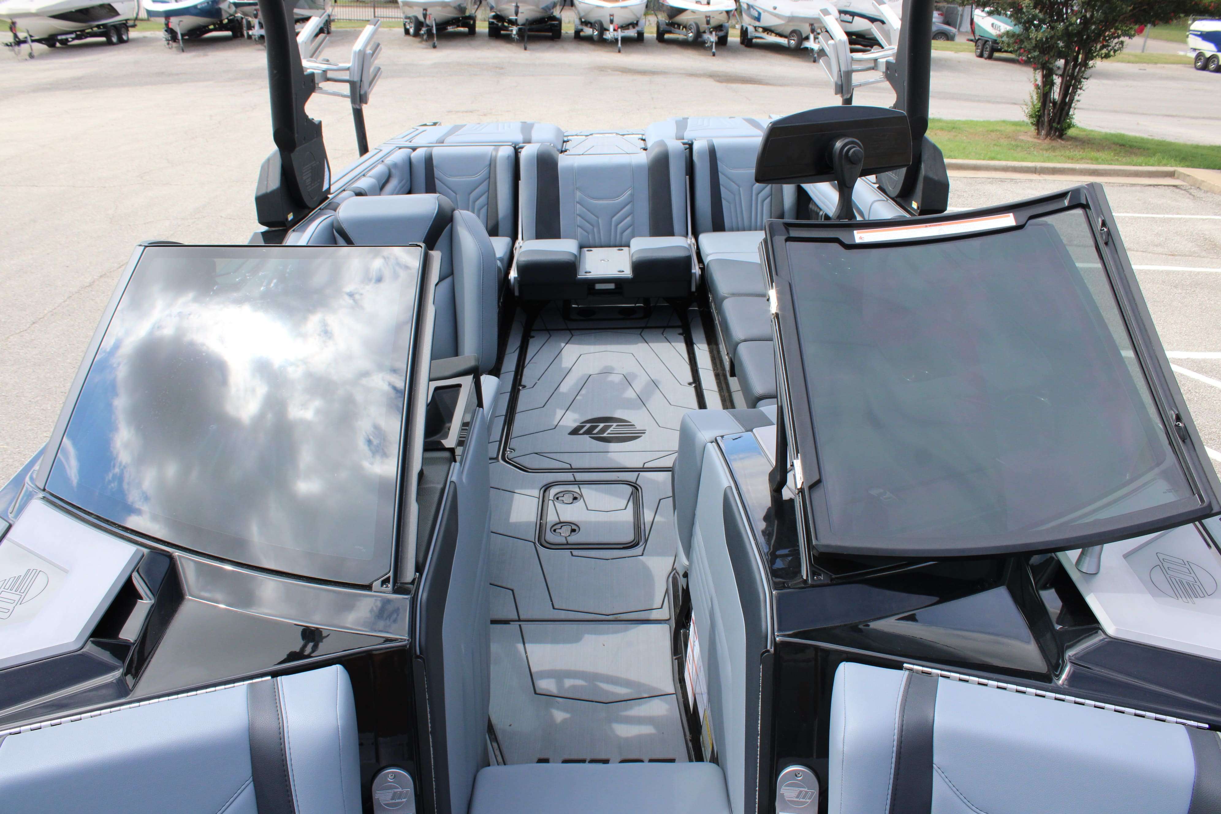 2025 Malibu Boats Wakesetter 25 LSV-18