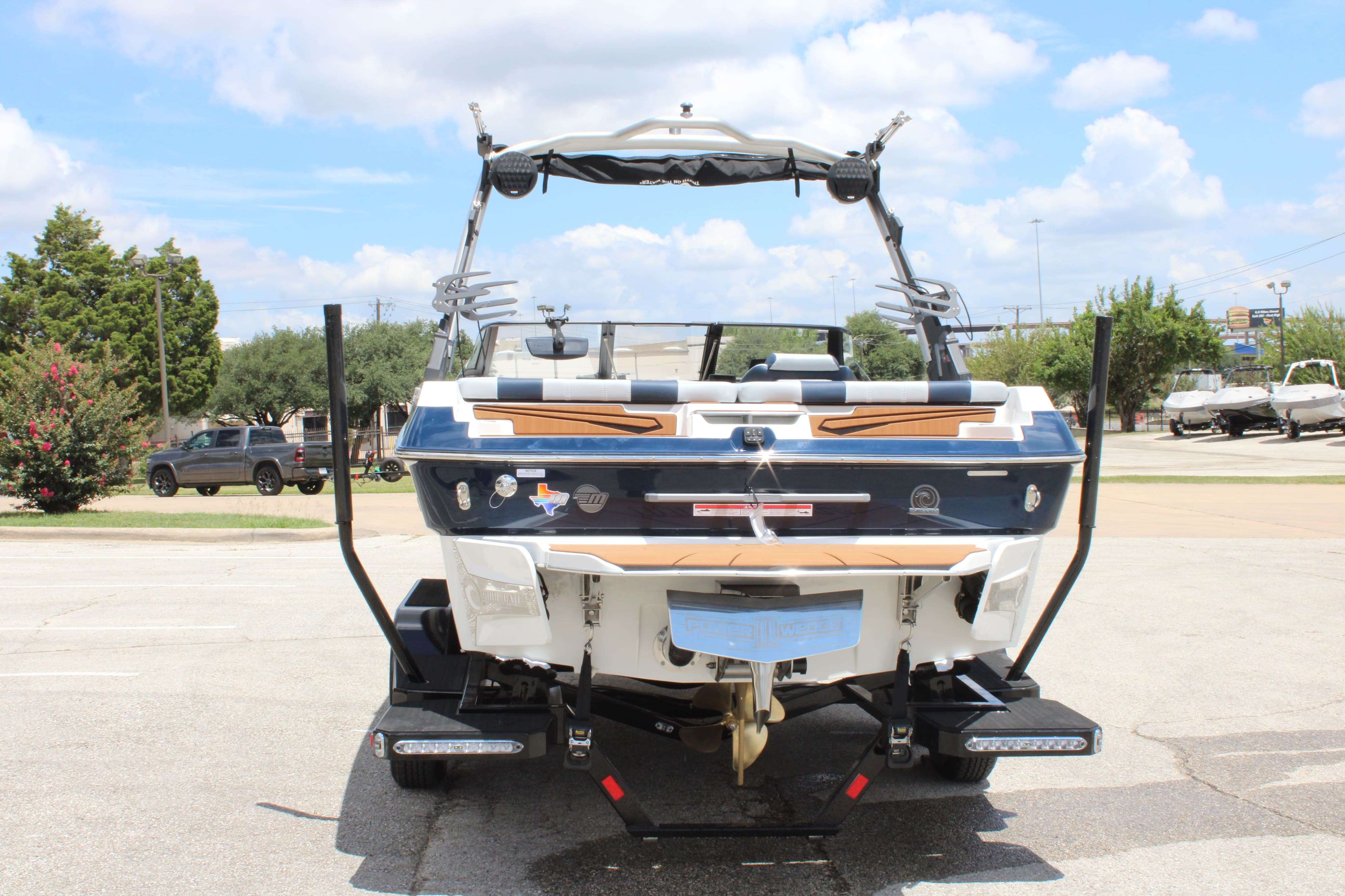 2025 Malibu Boats Wakesetter 21 LX-8