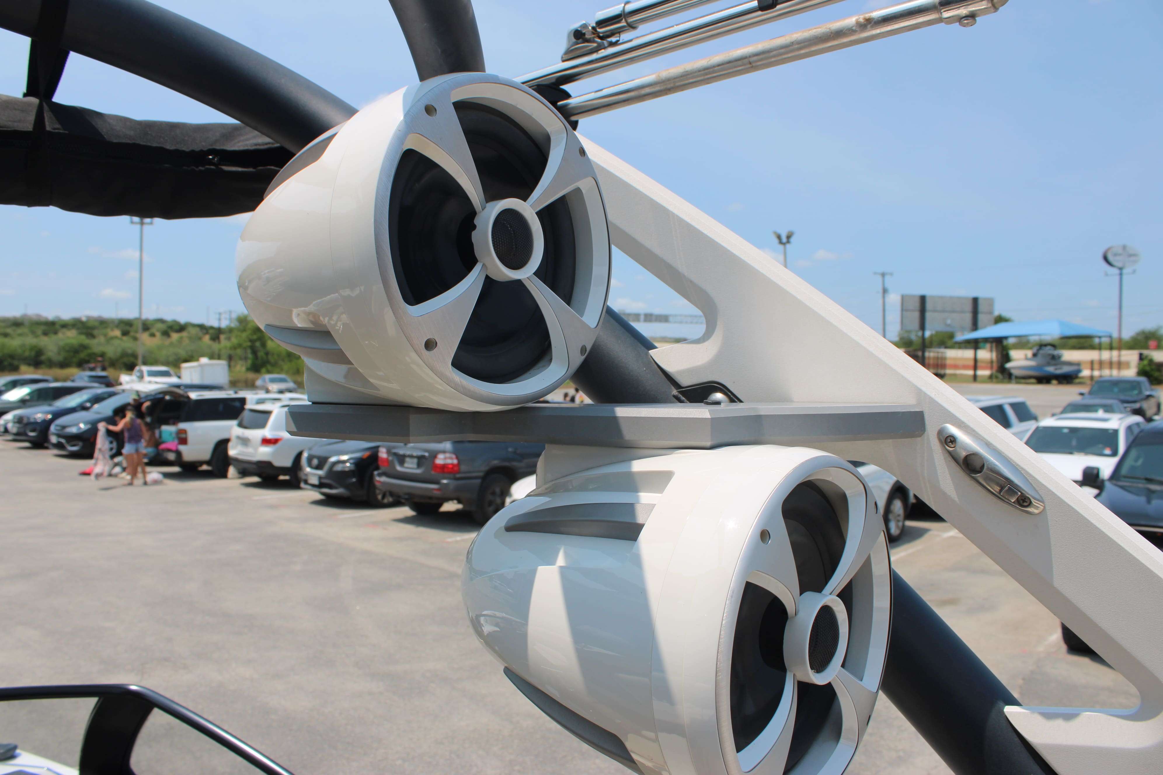 2015 Malibu Boats Wakesetter 23 LSV-18