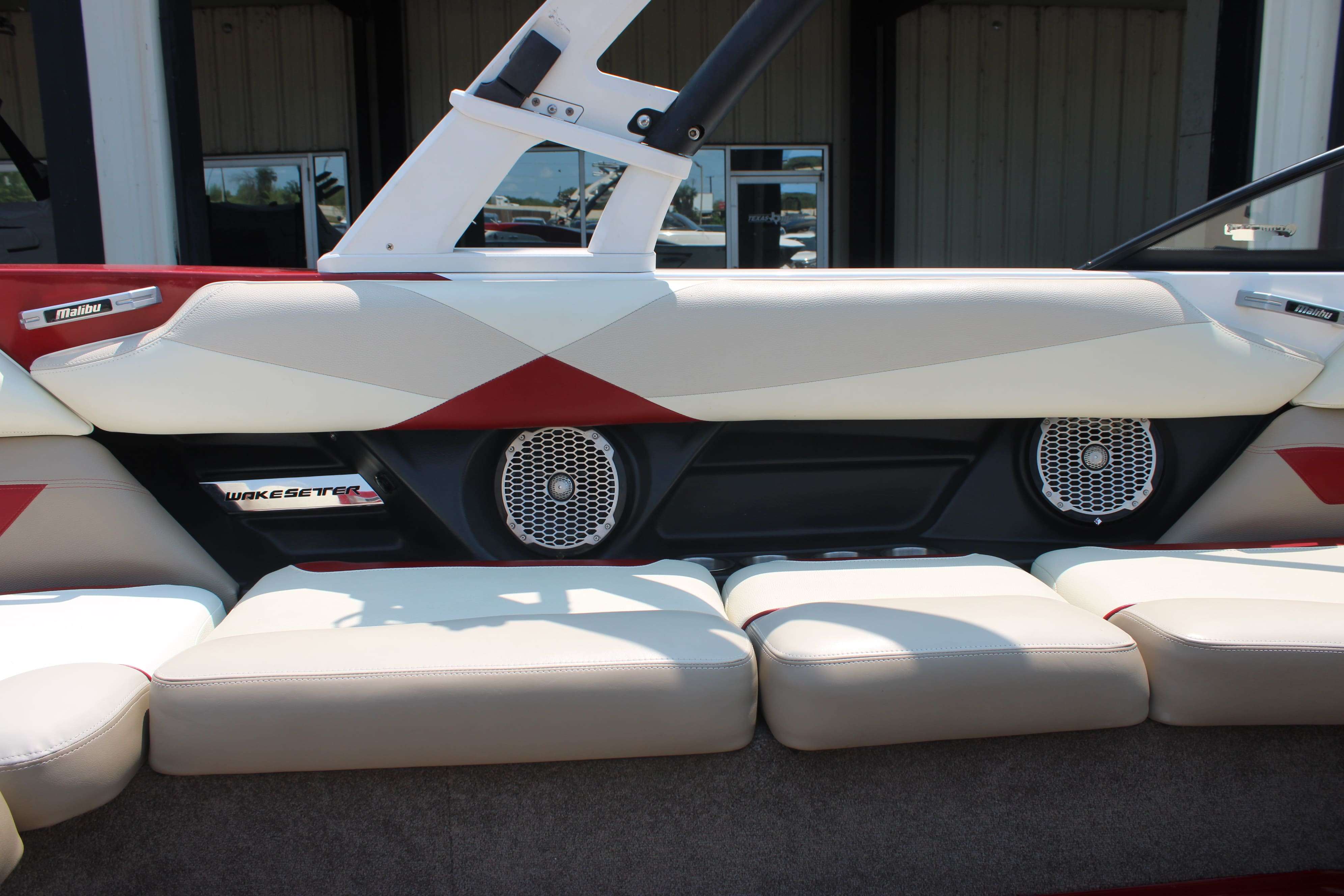 2015 Malibu Boats Wakesetter 23 LSV-19