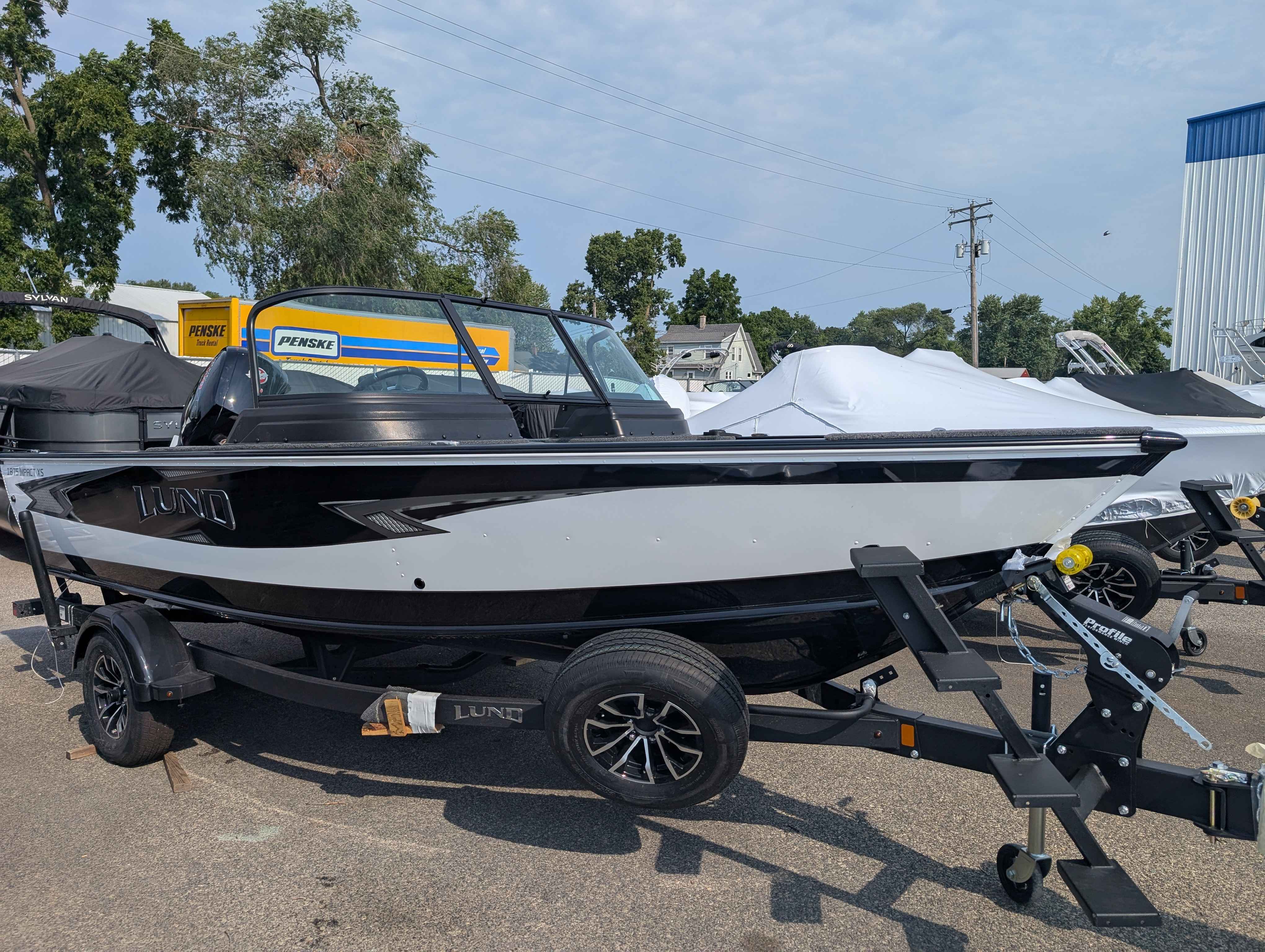 2026 Lund Boat Co. 1875 IMP XS/SP