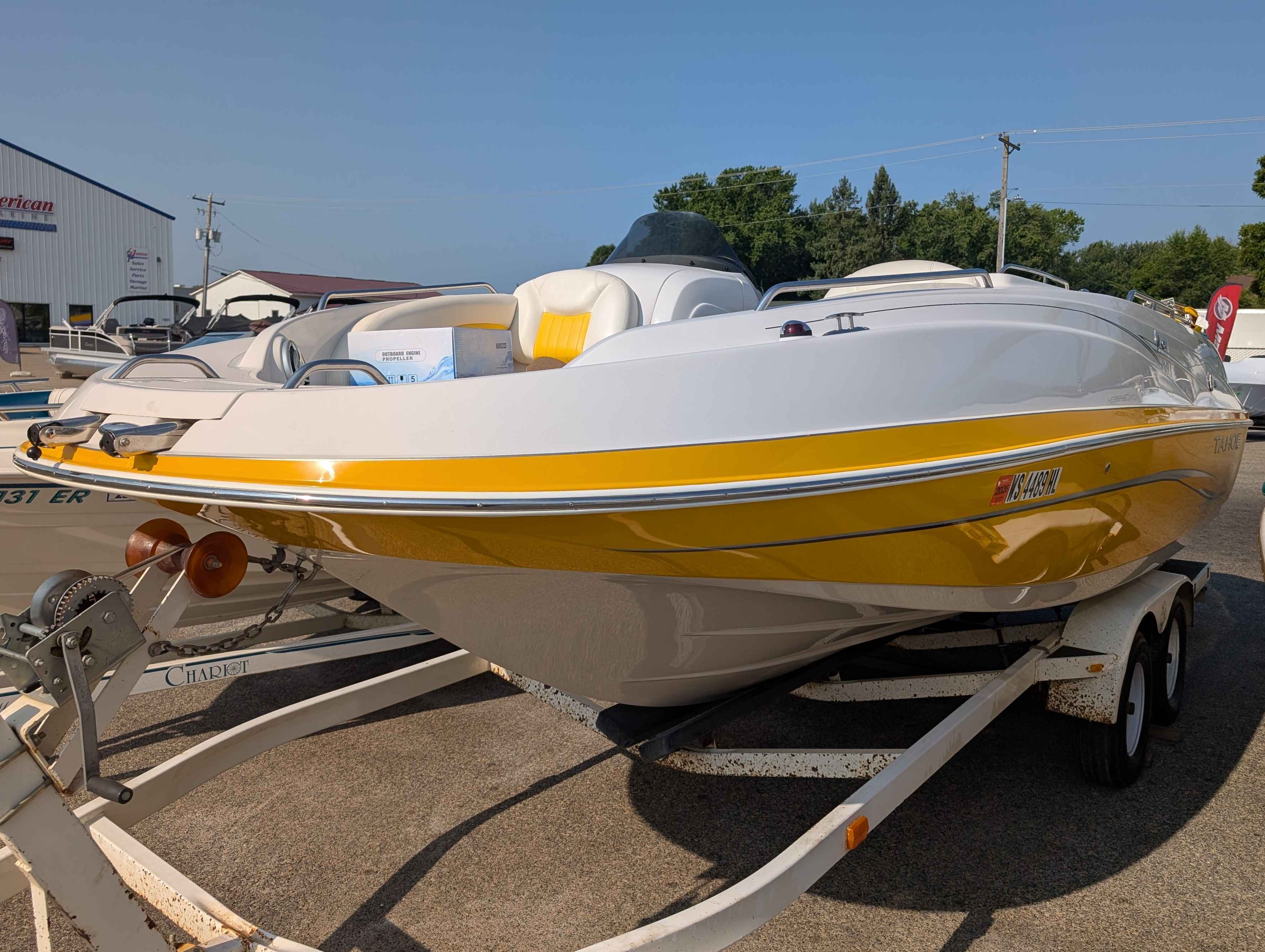 2008 Tracker TAHOE 225