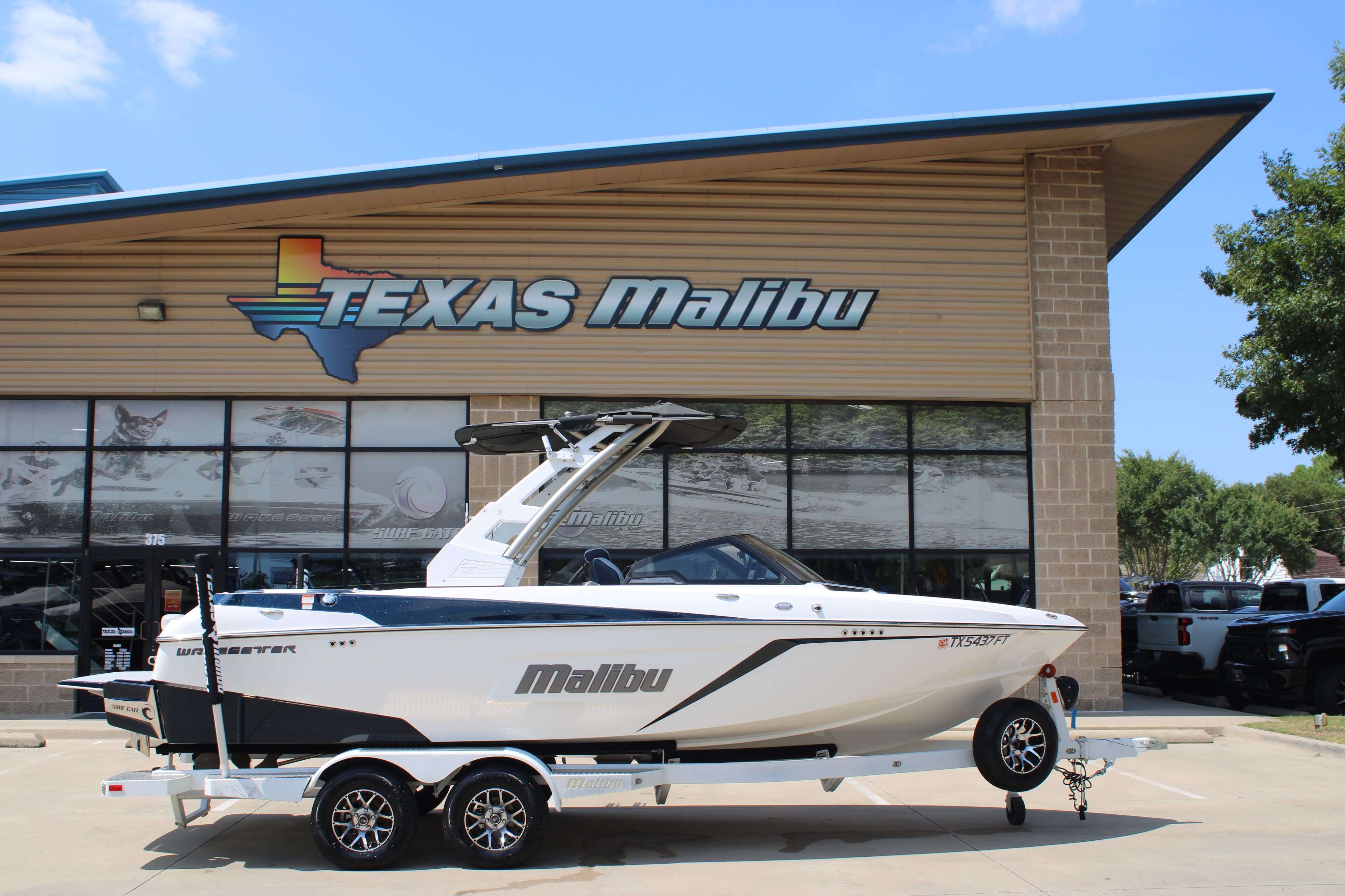 2020 Malibu Boats 22 LSV