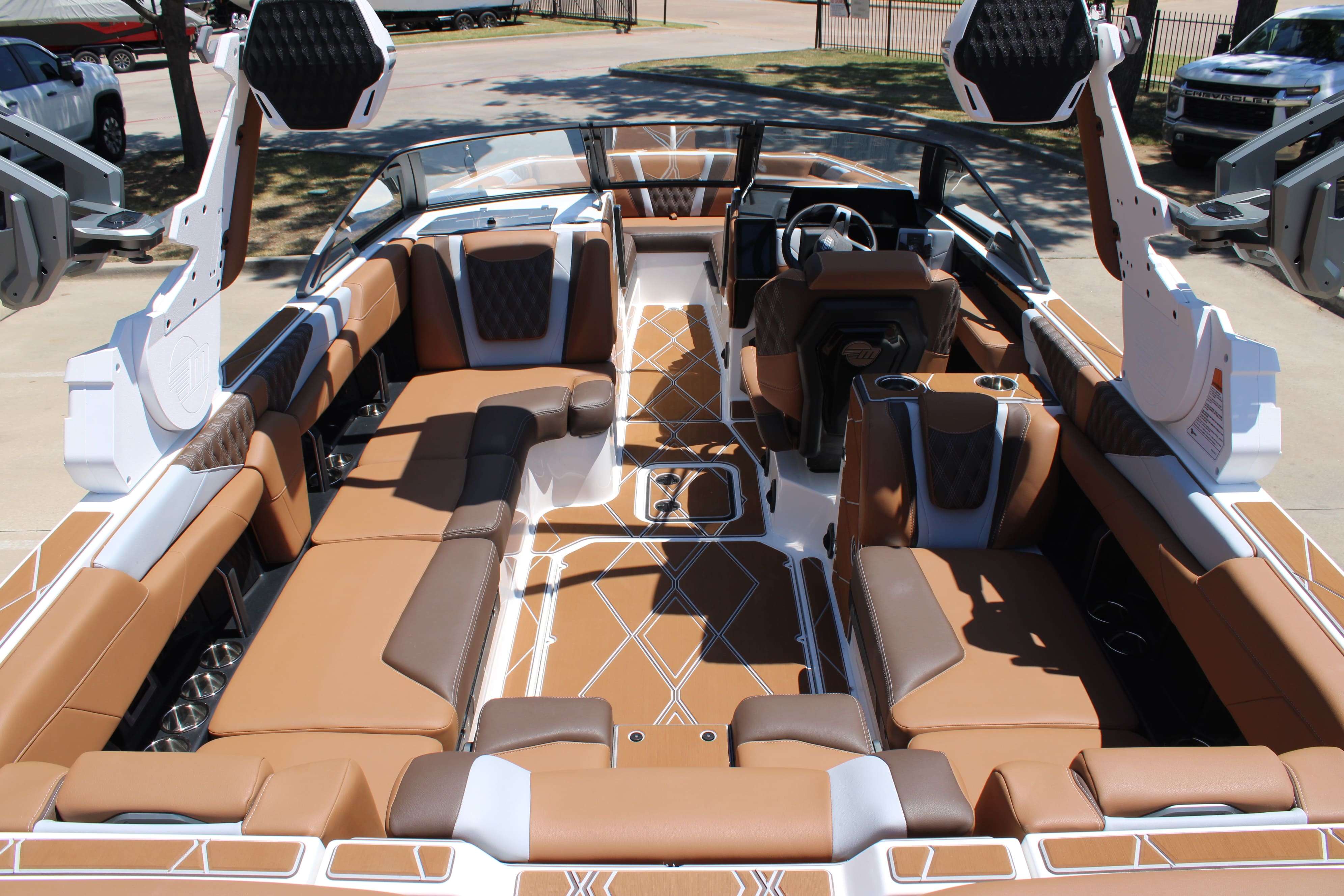 2026 Malibu Boats M242-13