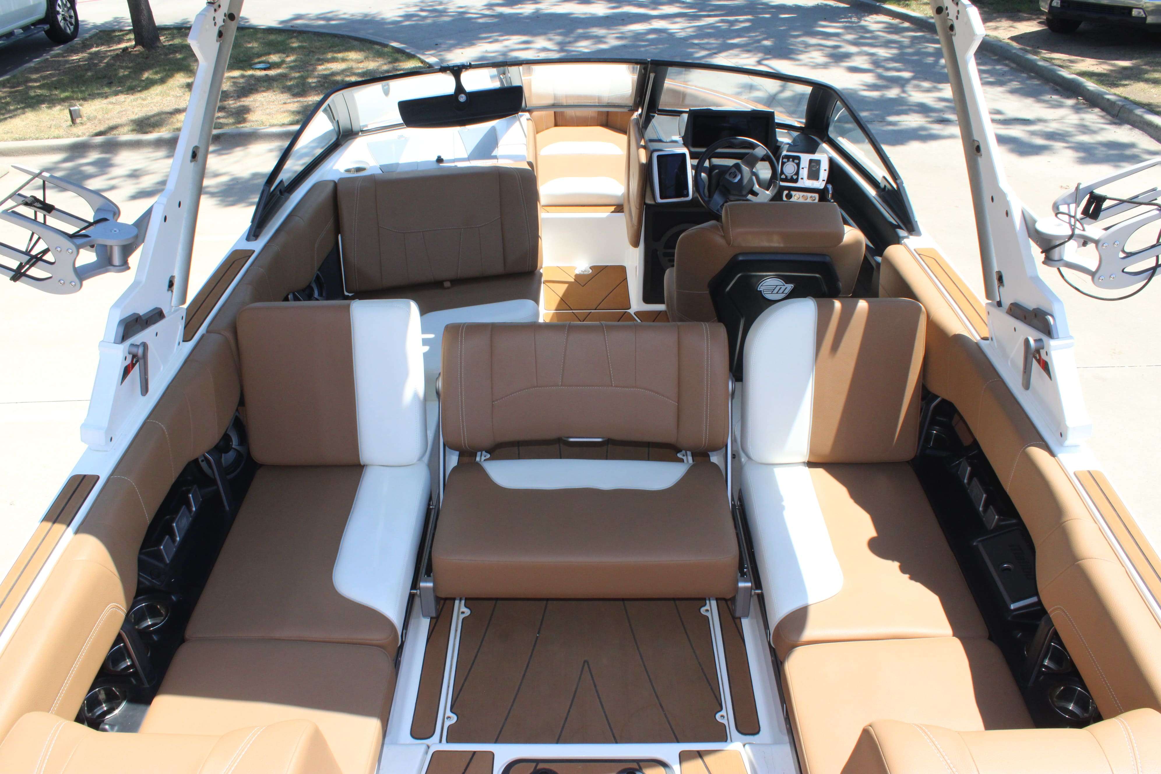 2021 Malibu Boats Wakesetter 23 LSV-14
