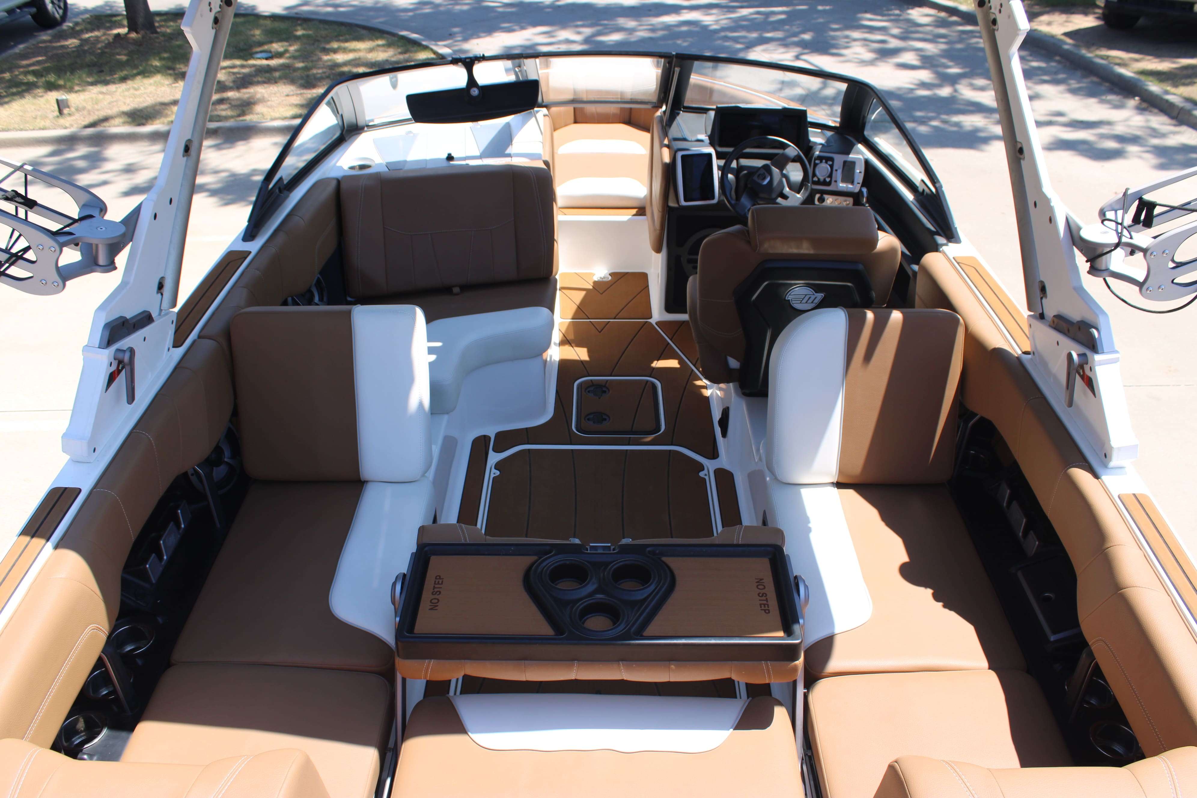 2021 Malibu Boats Wakesetter 23 LSV-15