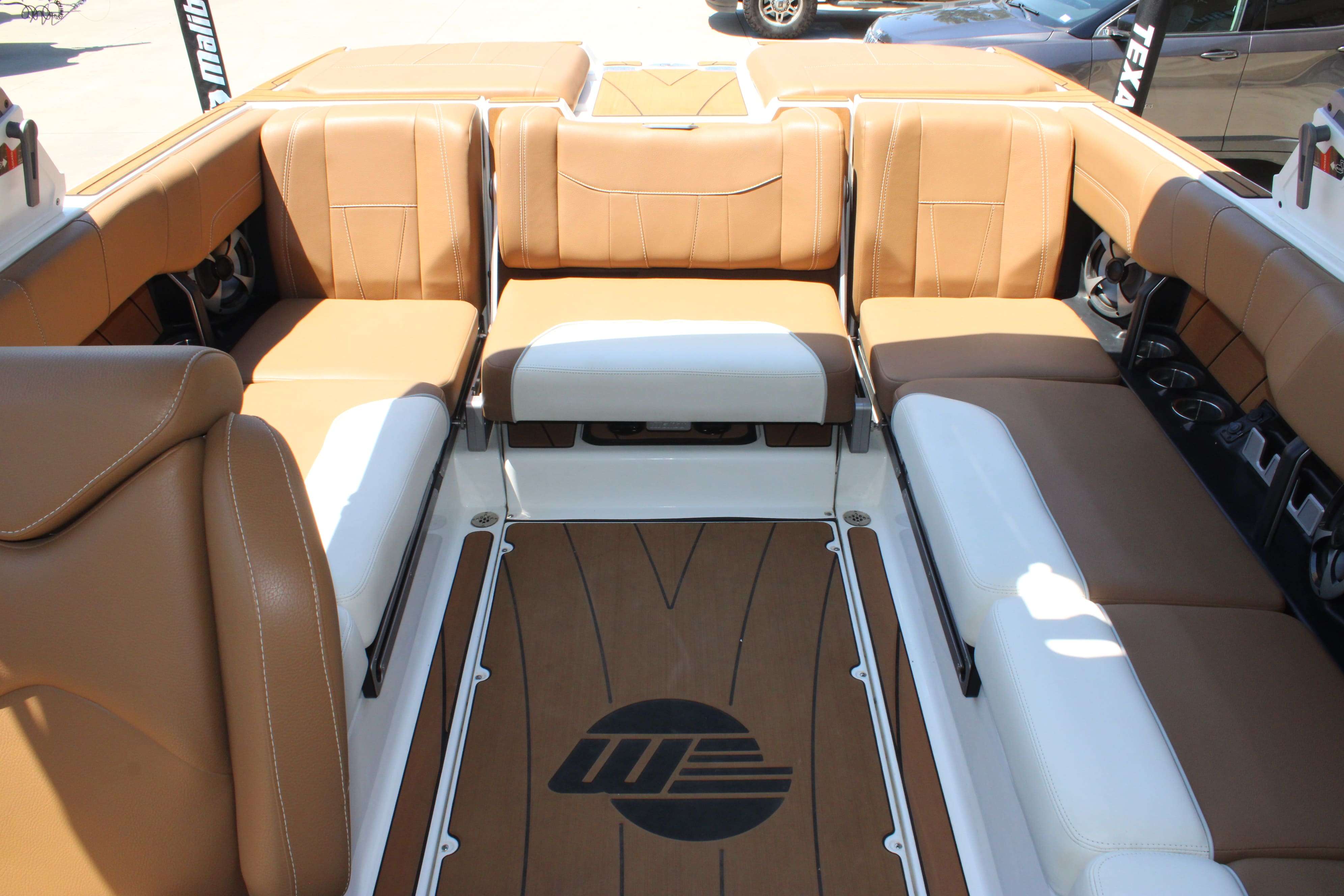 2021 Malibu Boats Wakesetter 23 LSV-16