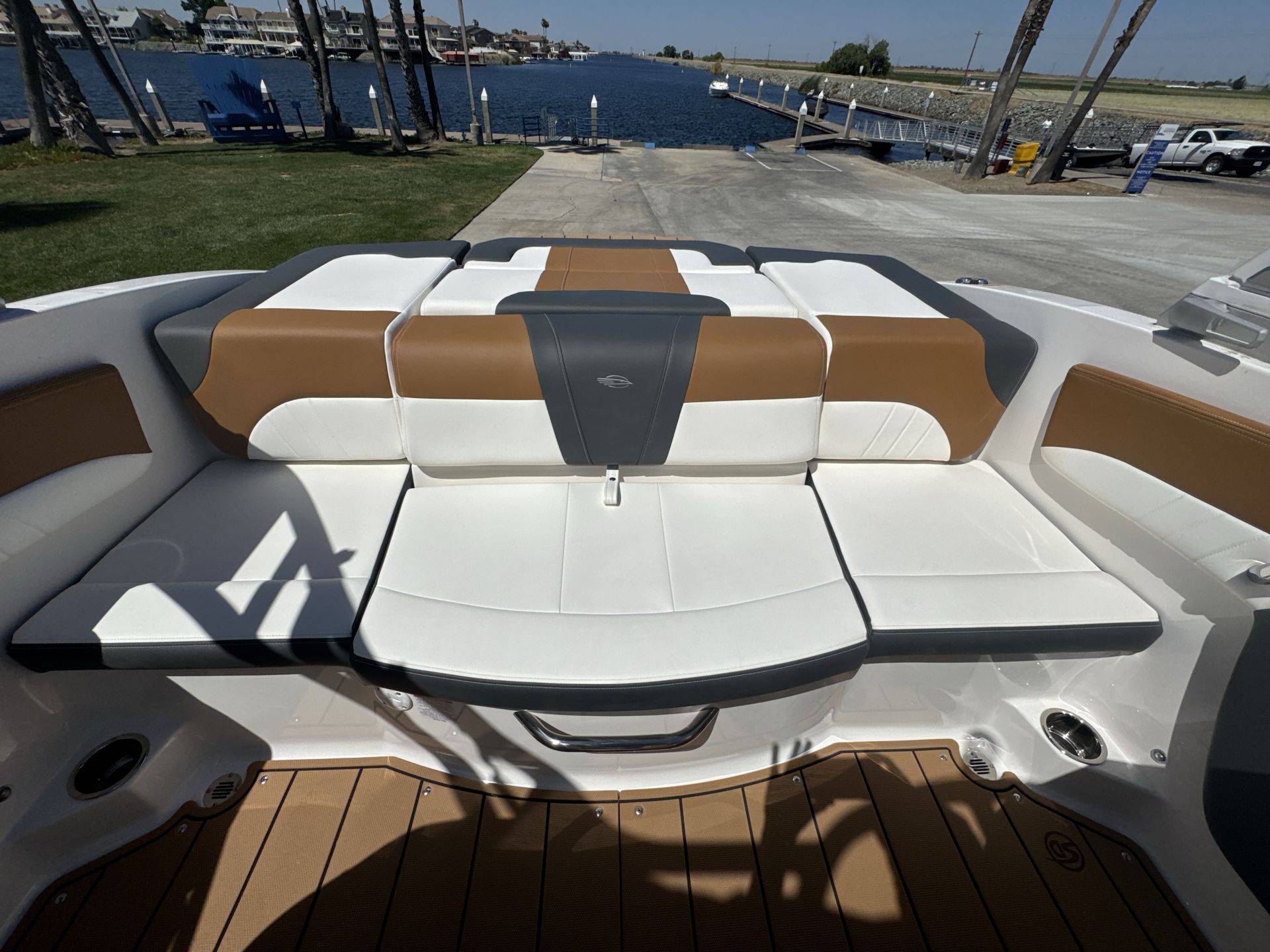 2025 Chaparral 21 SSi-8