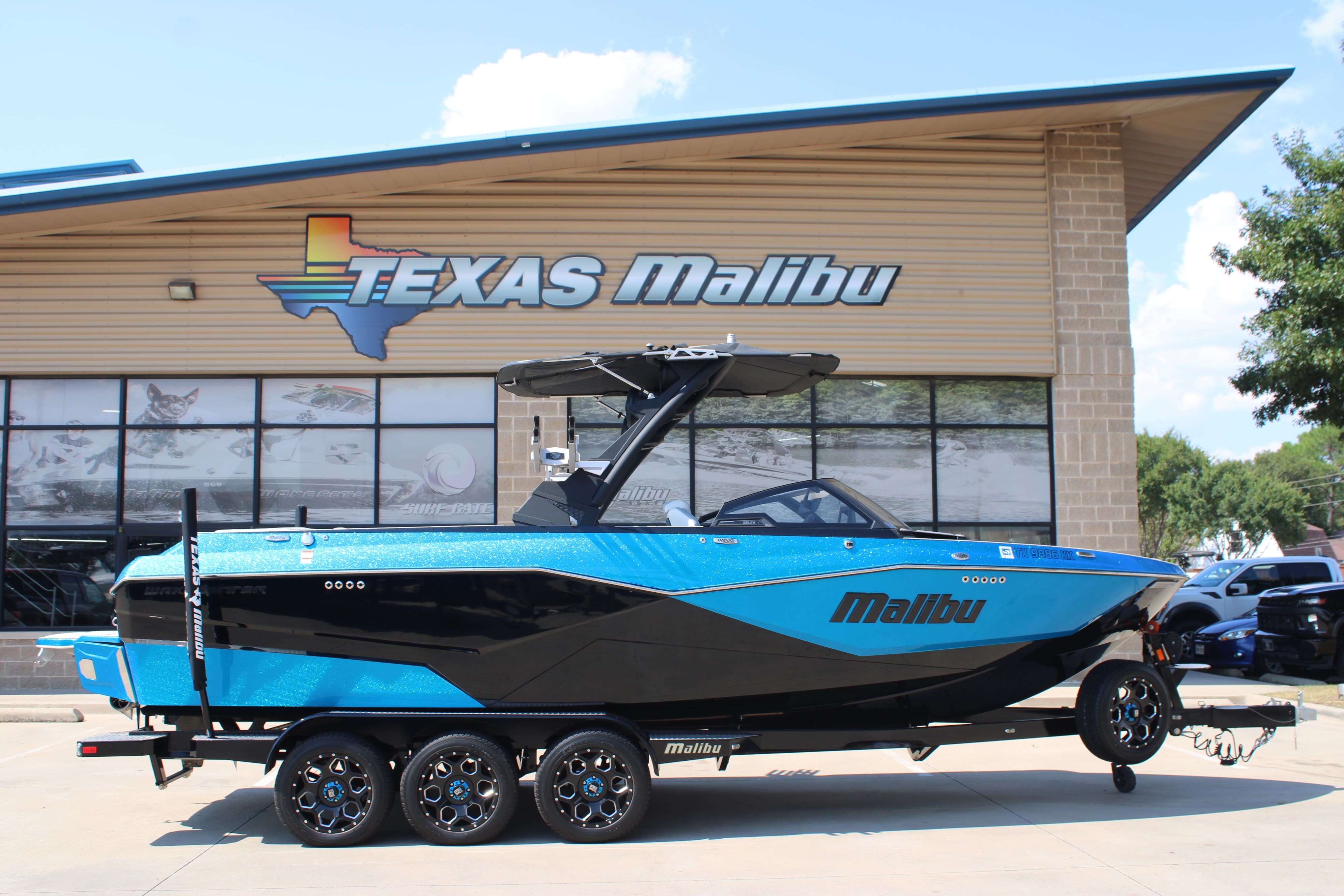 2022 Malibu Boats Wakesetter 25 LSV