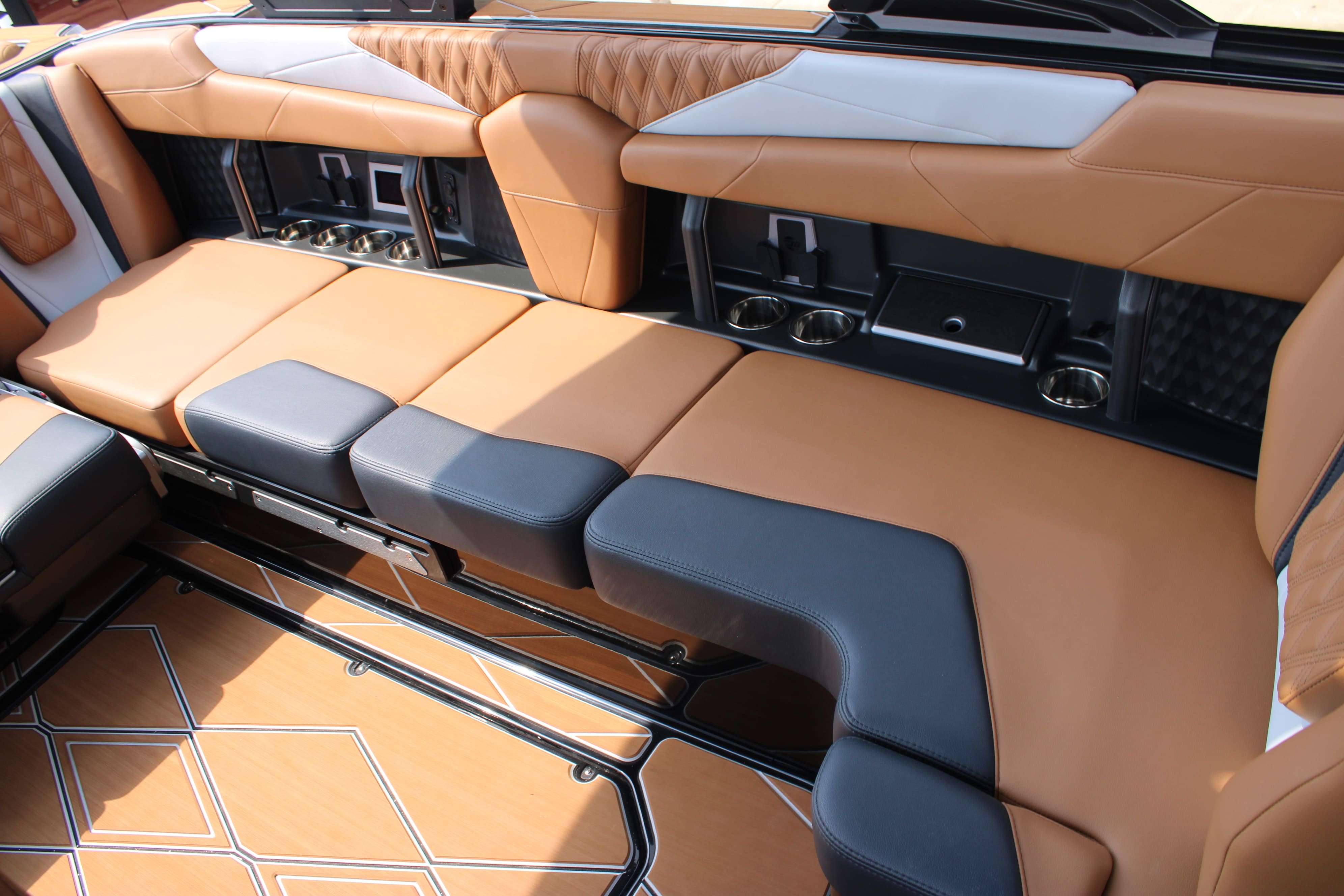 2025 Malibu Boats M230-16