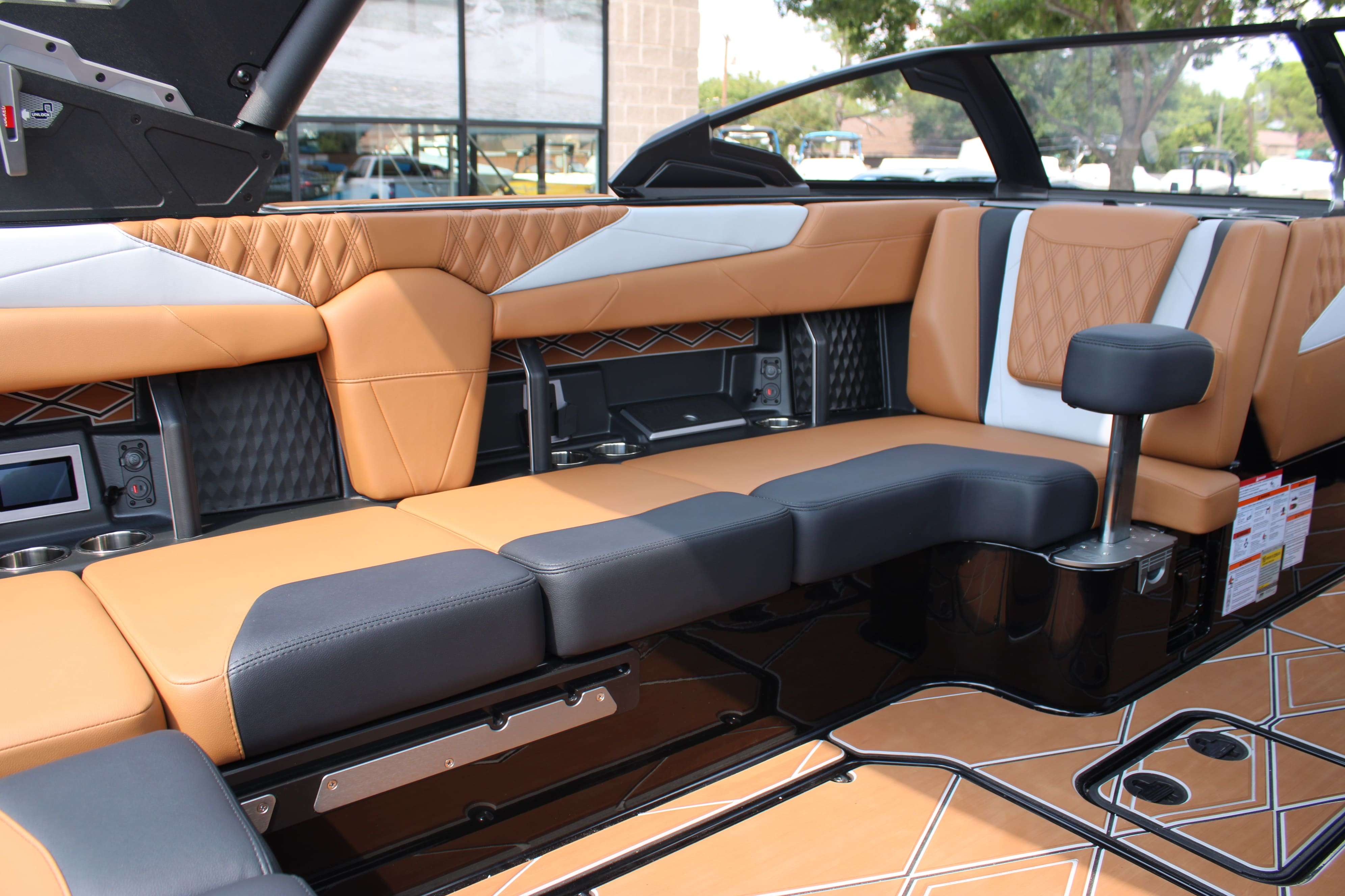 2025 Malibu Boats M230-18