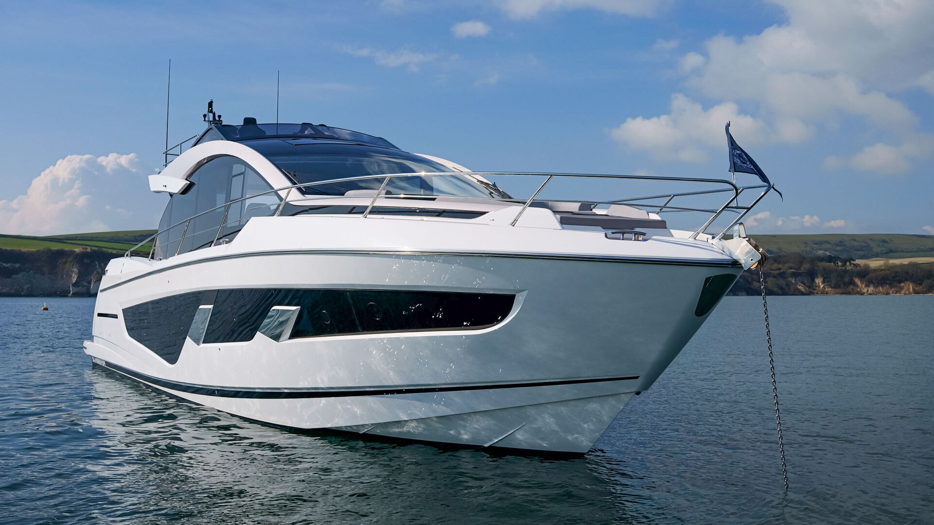 2026 Sunseeker 65 Sport Yacht 