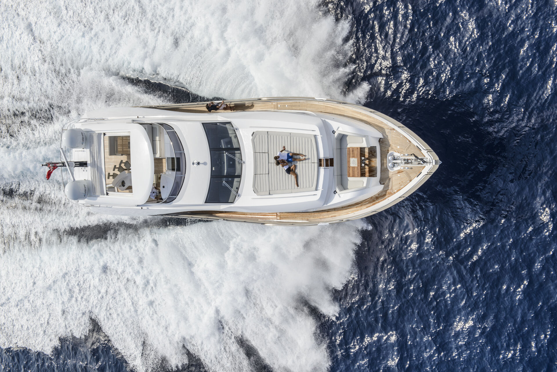 2026 Sunseeker 95 Yacht