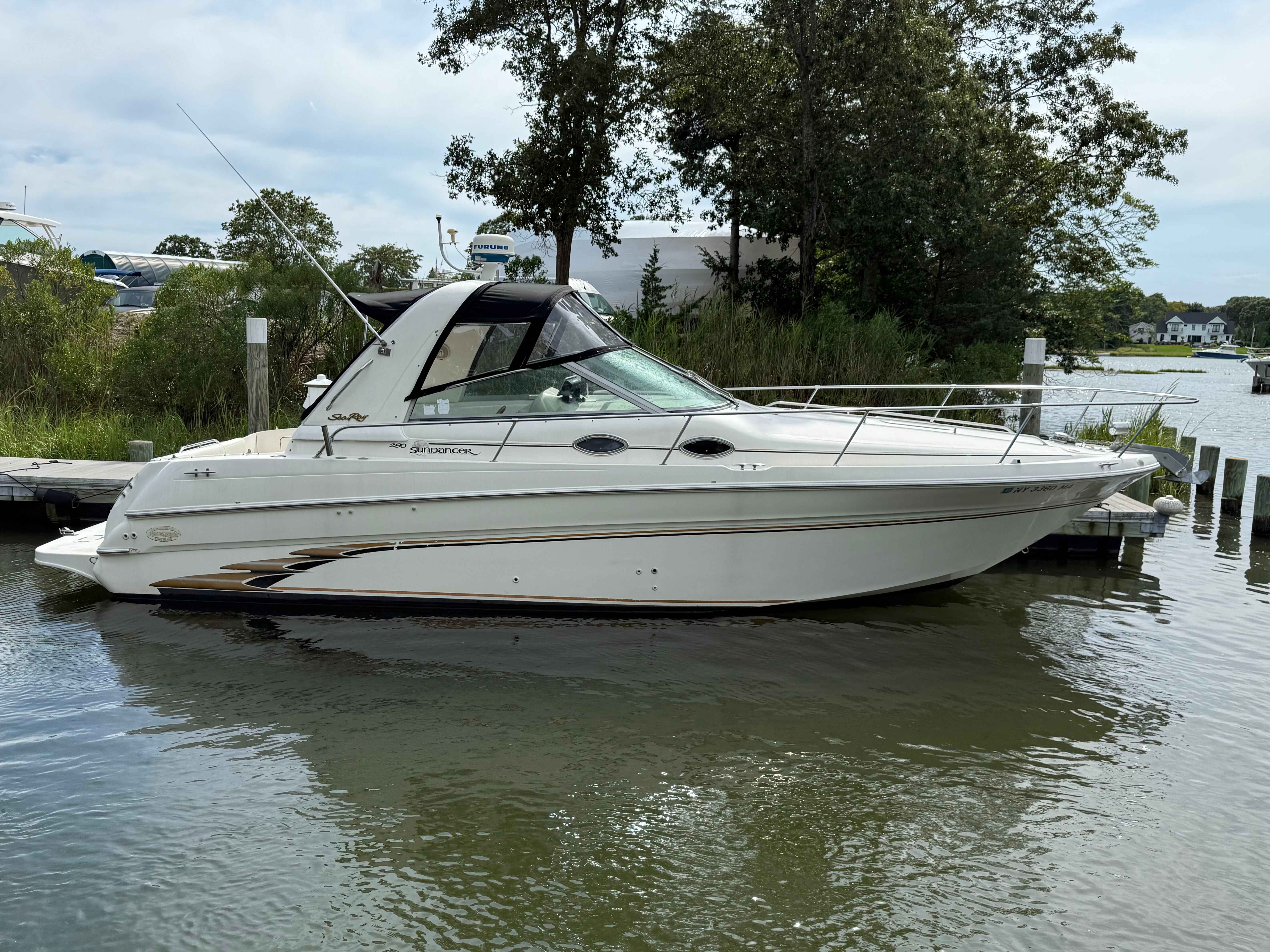 1998 Sea Ray 290 SUNDANCER0