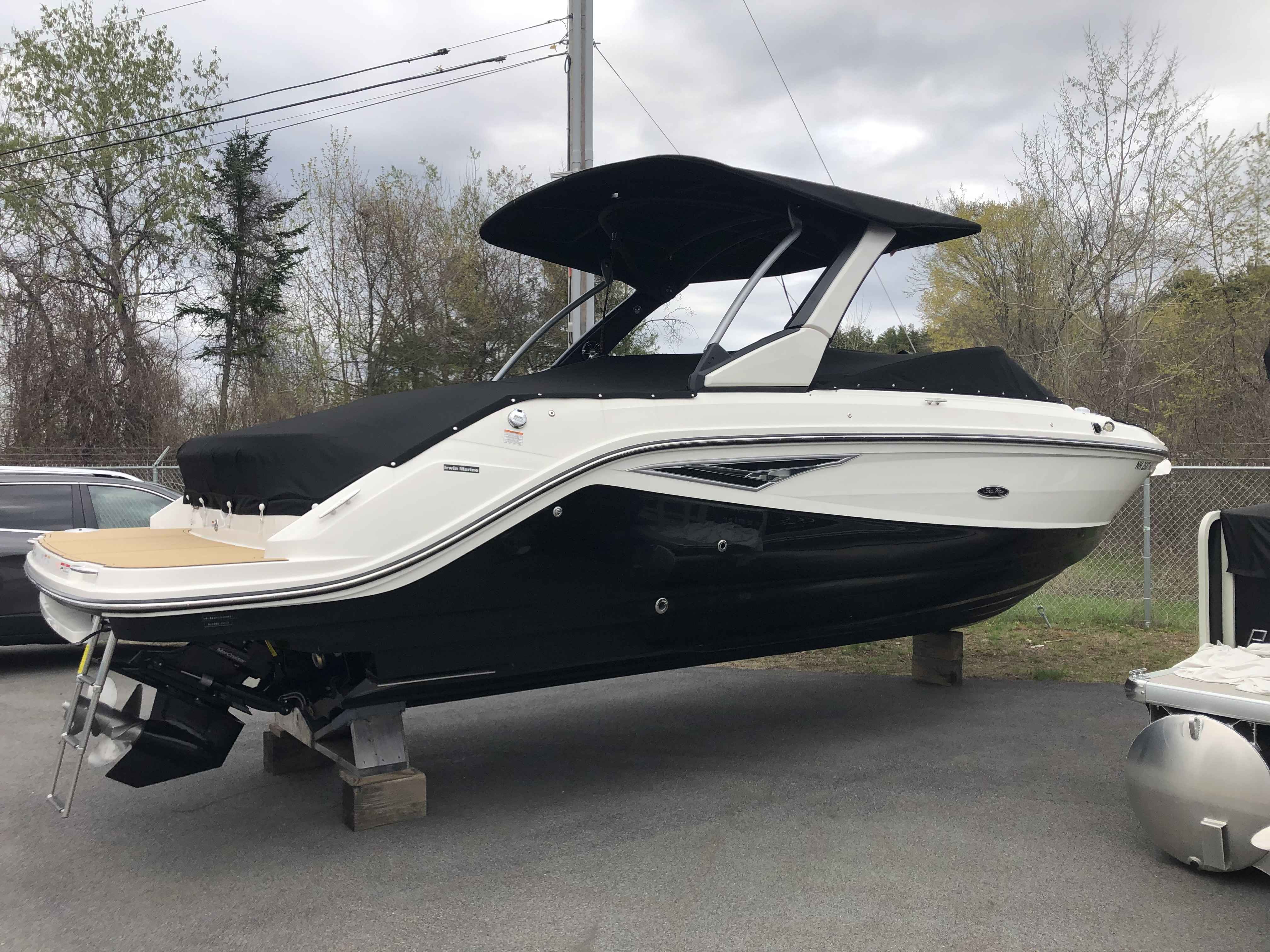 2021 SEA RAY 280SLX0