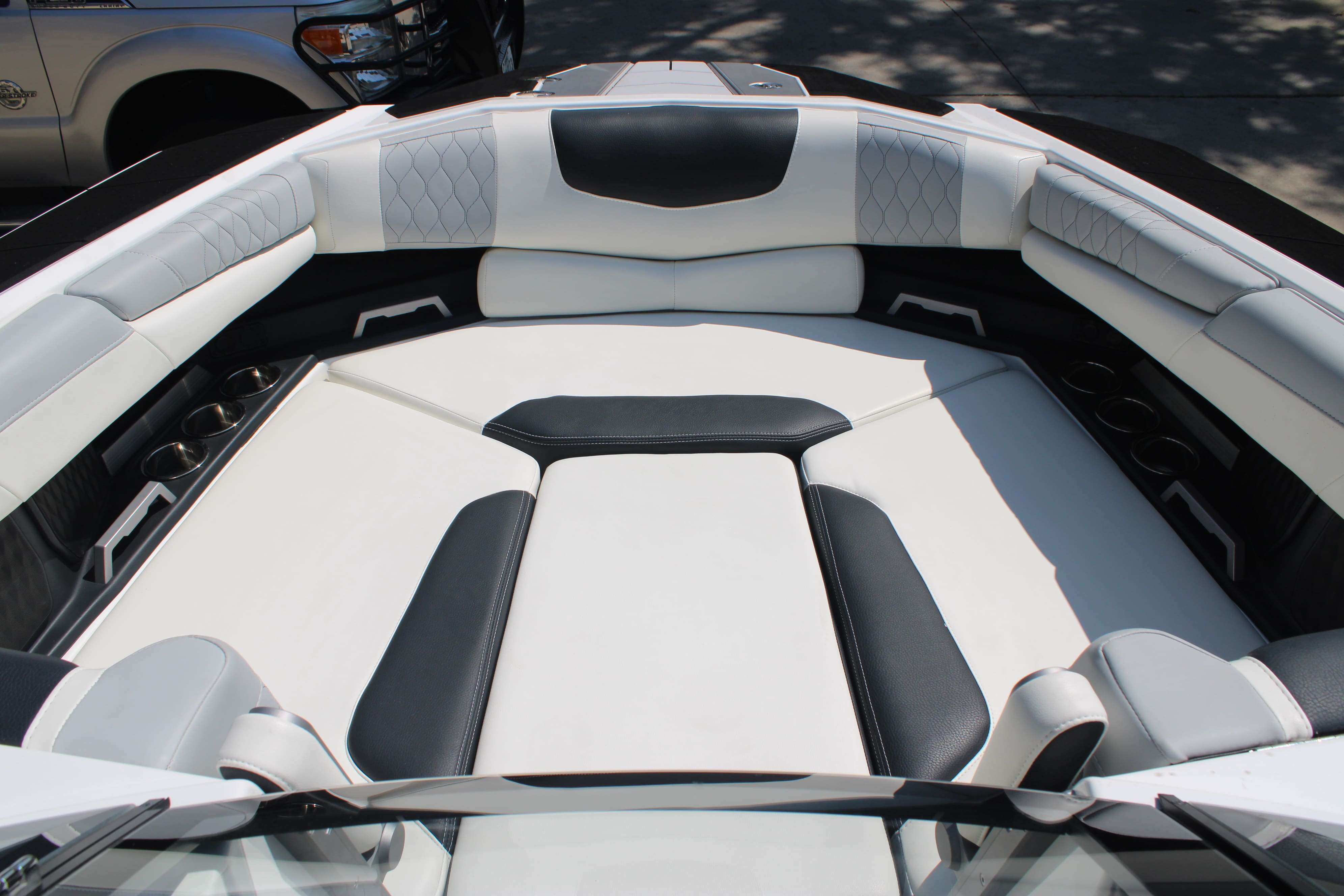 2022 Malibu Boats M240-20