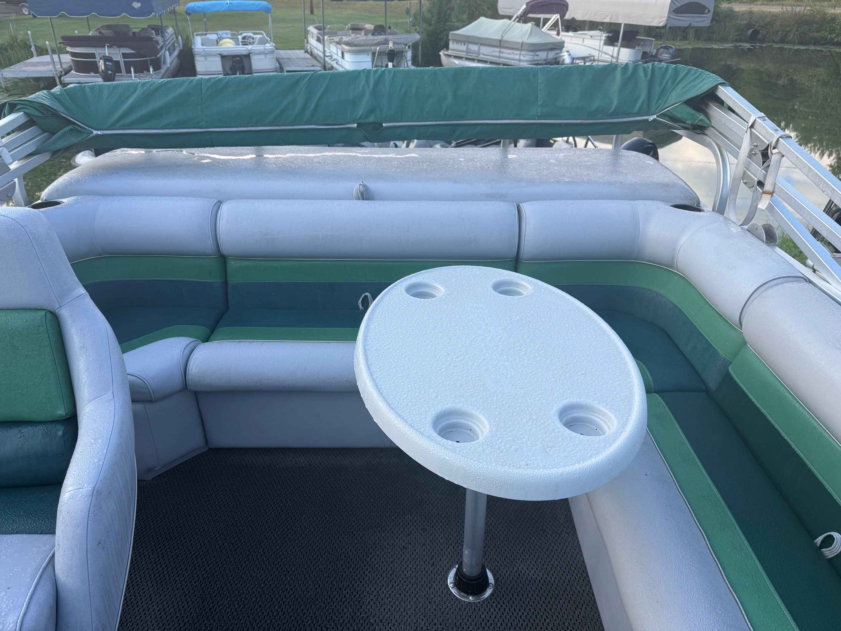 boat-carouselImage-image