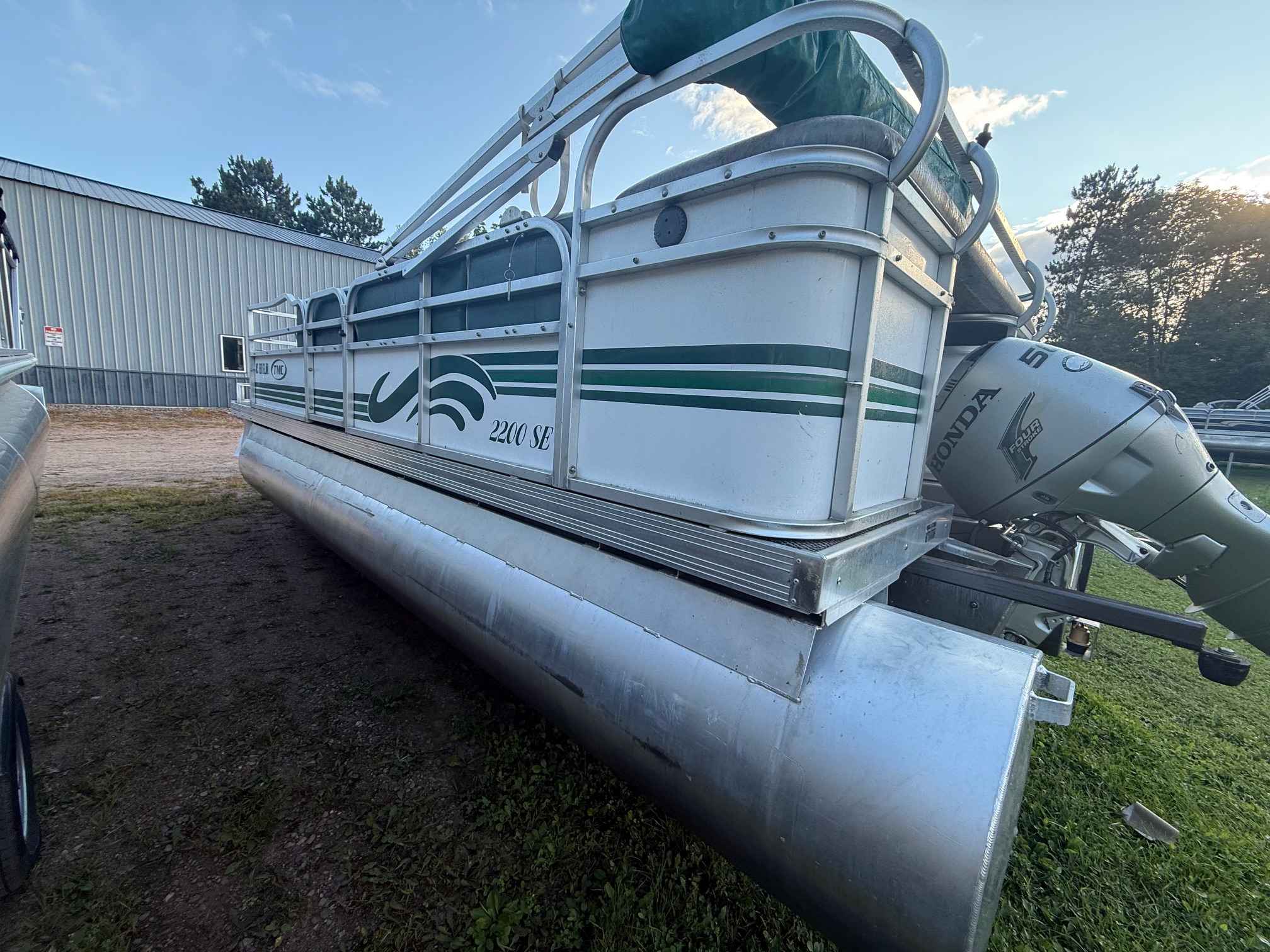 boat-carouselImage-image