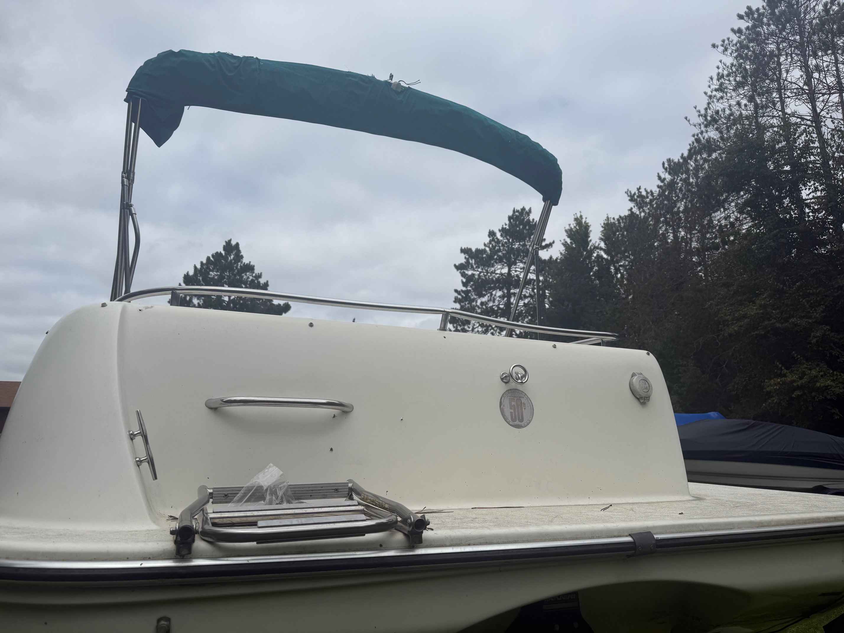boat-carouselImage-image
