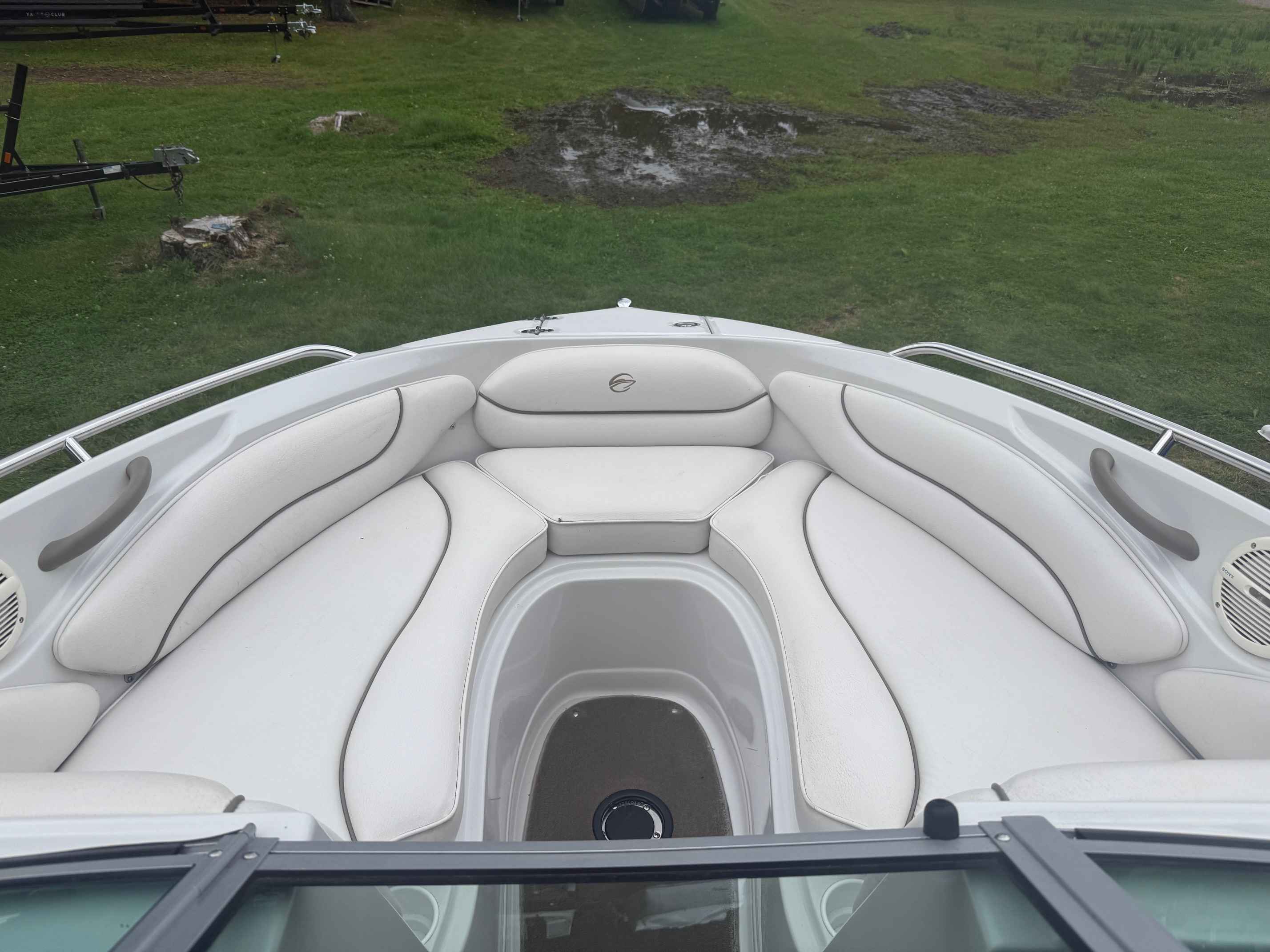 boat-carouselImage-image