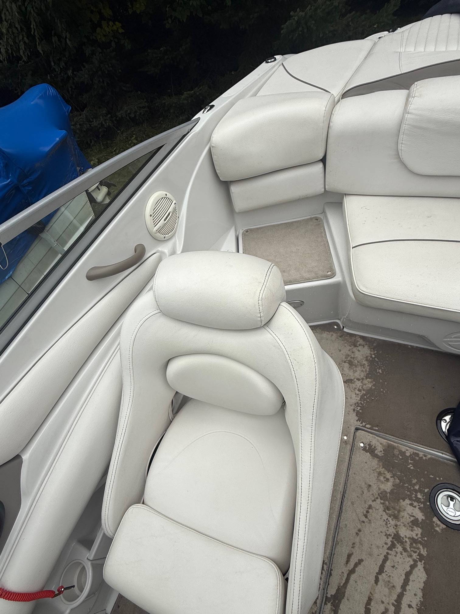boat-carouselImage-image
