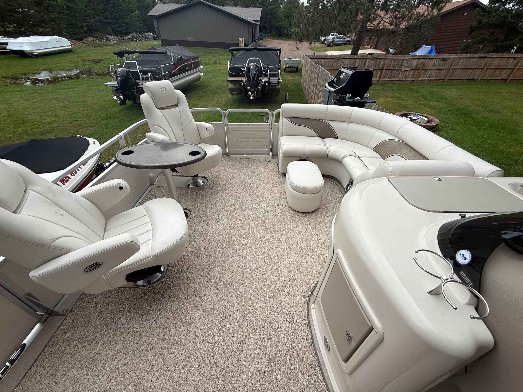 boat-carouselImage-image