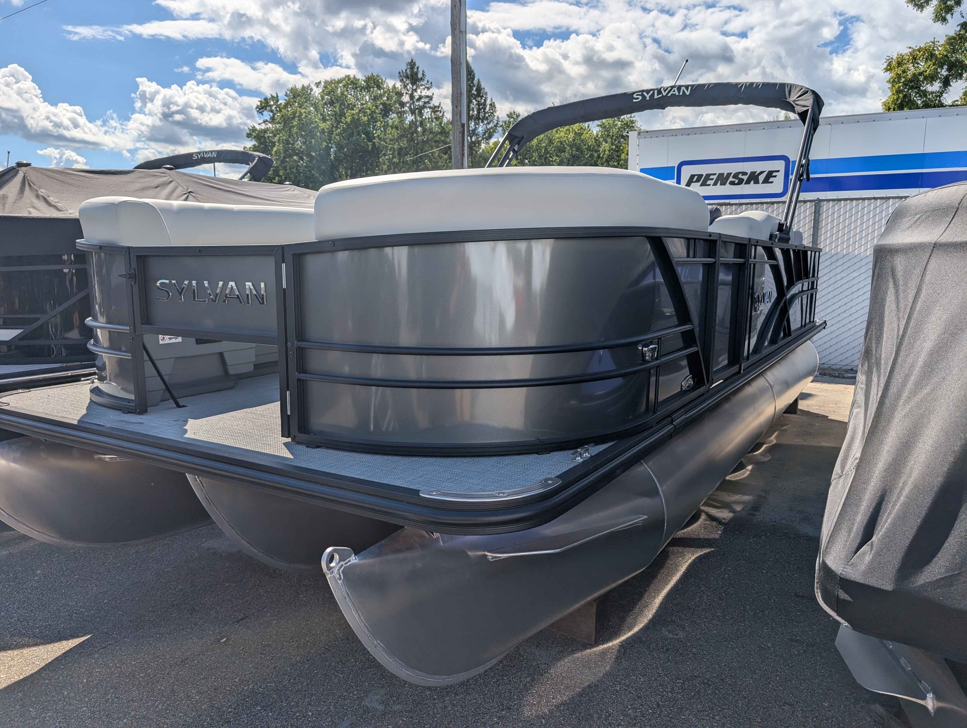 boat-carouselImage-image