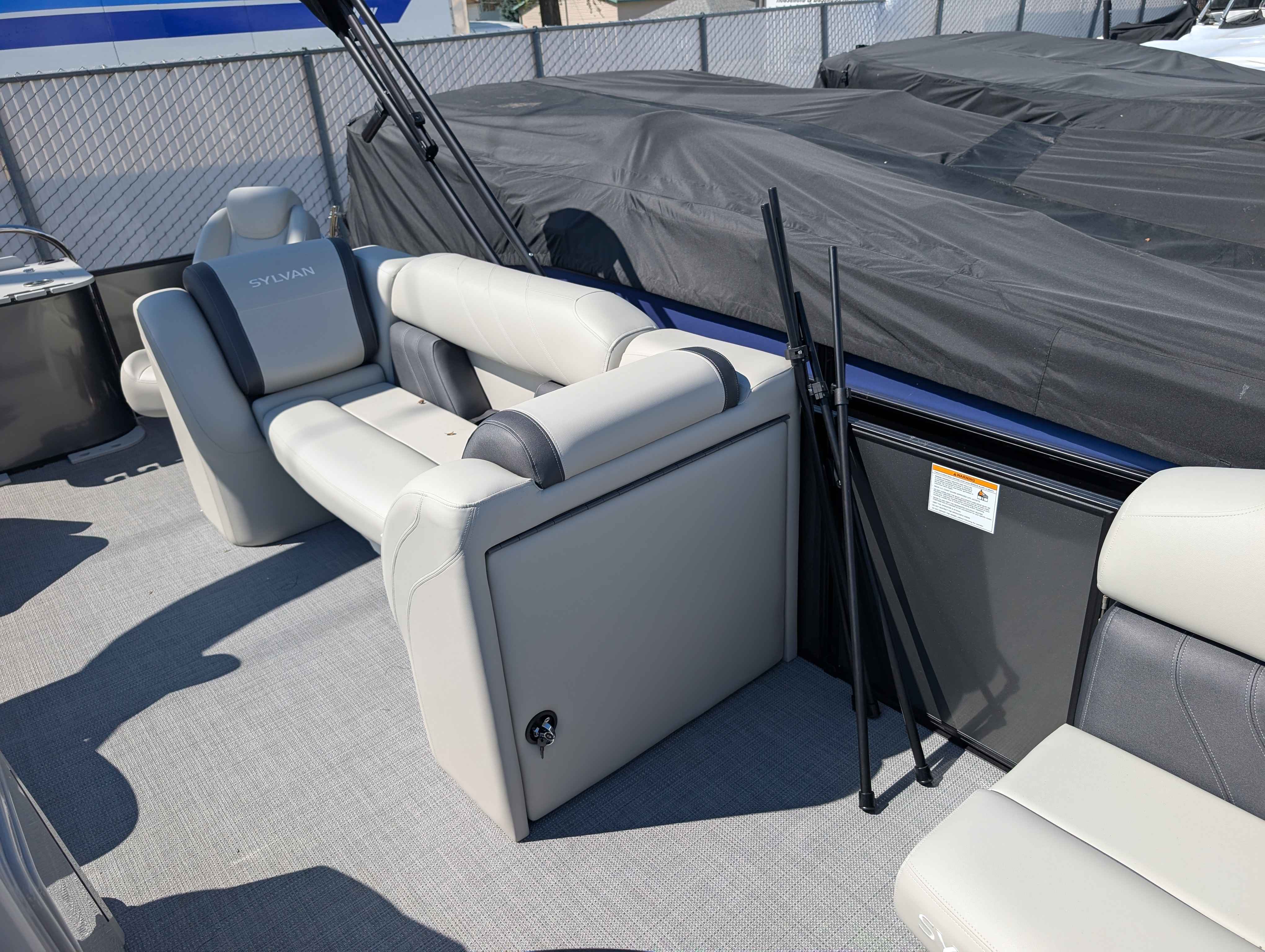 boat-carouselImage-image