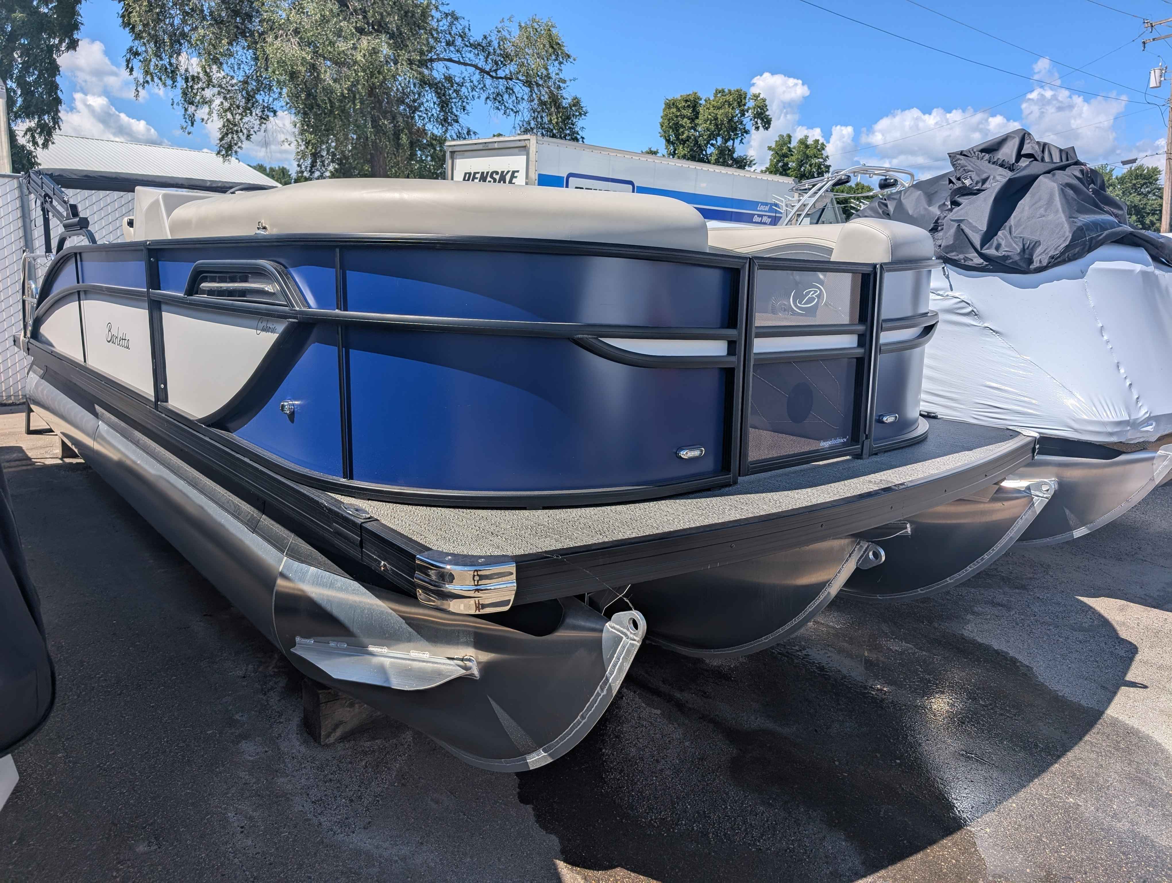 boat-carouselImage-image