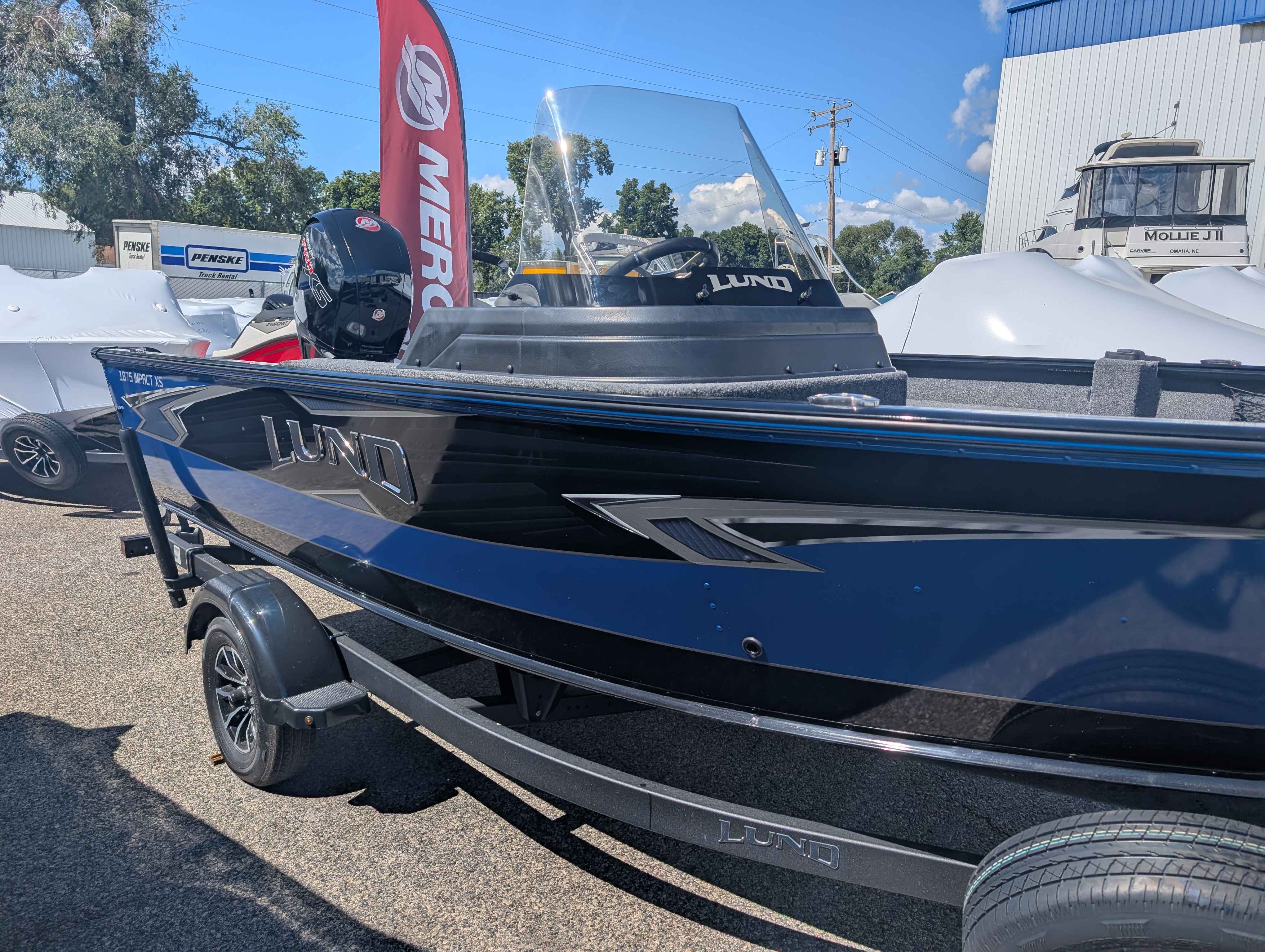 2026 Lund Boat Co. 1875 IMP XS/SS