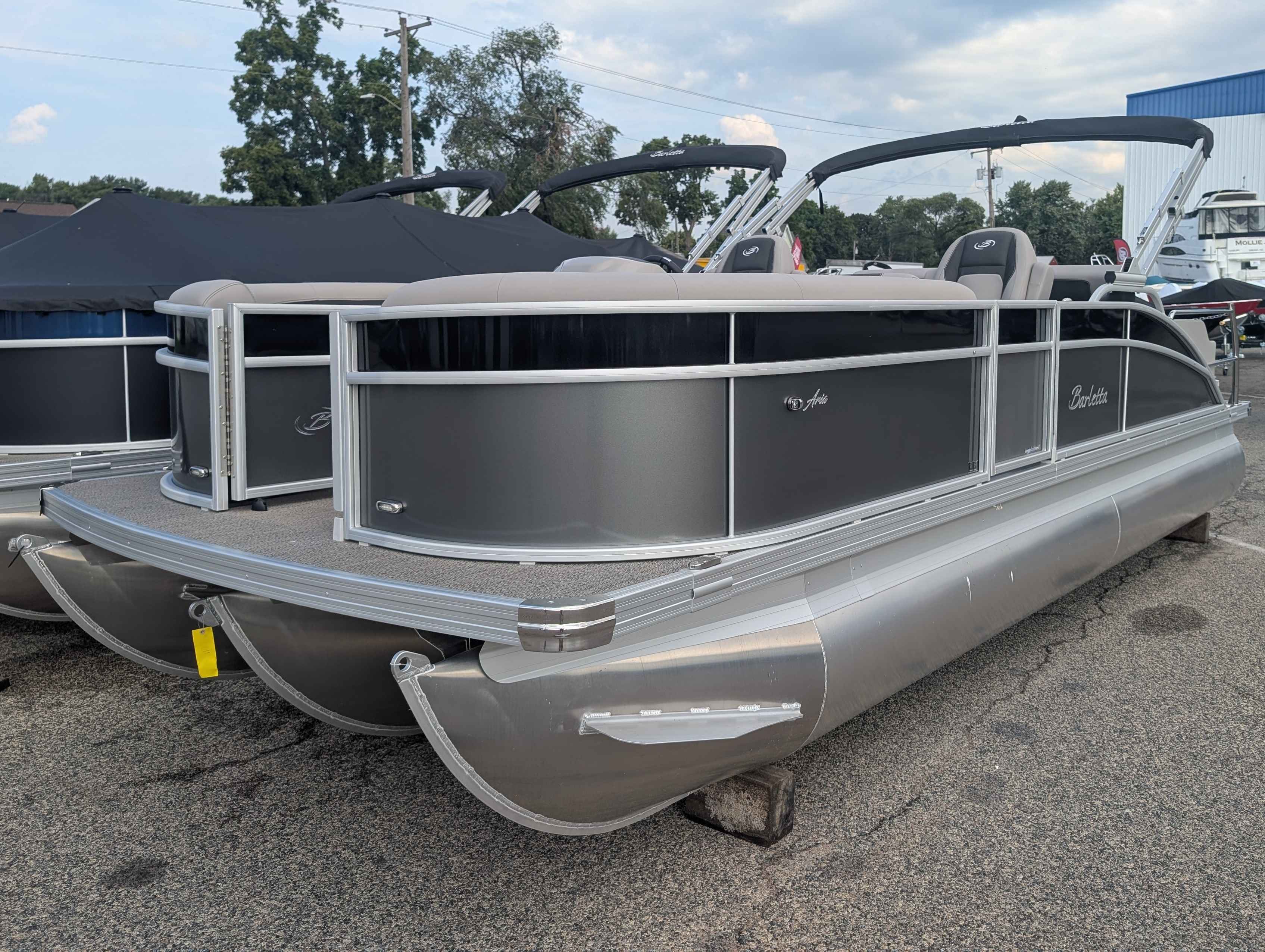 boat-carouselImage-image