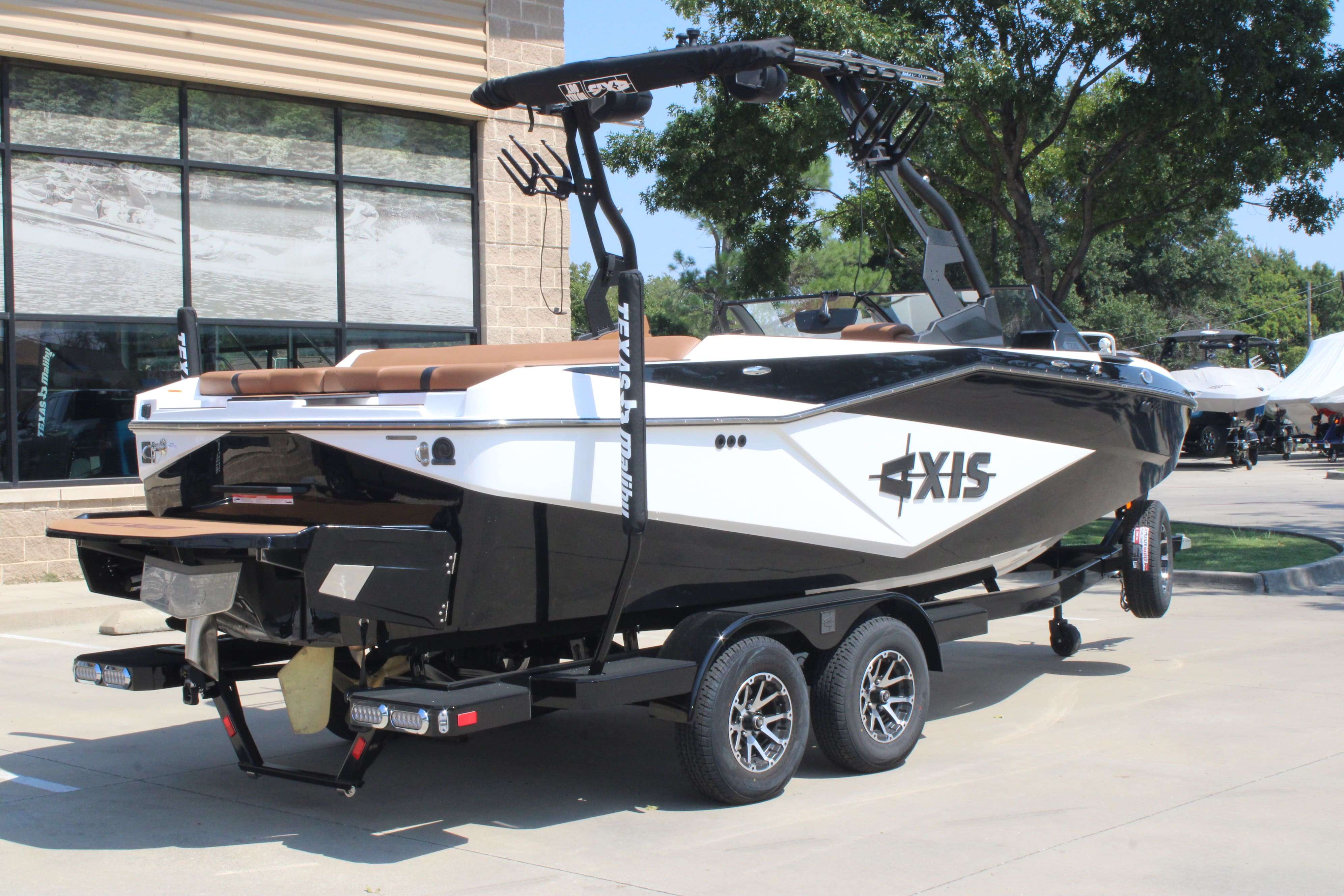 2026 Axis Wake Research Core Series T220-8