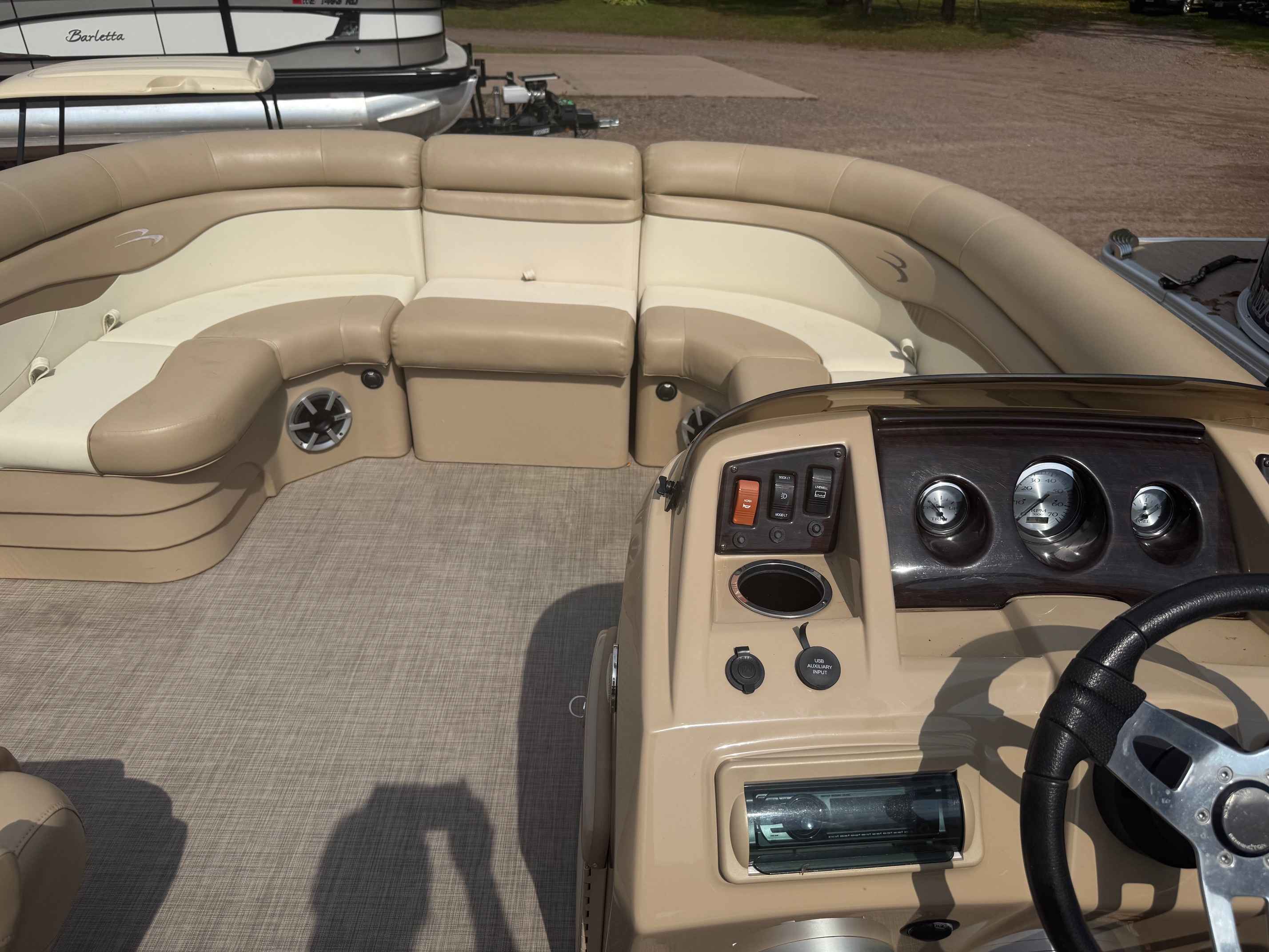 boat-carouselImage-image