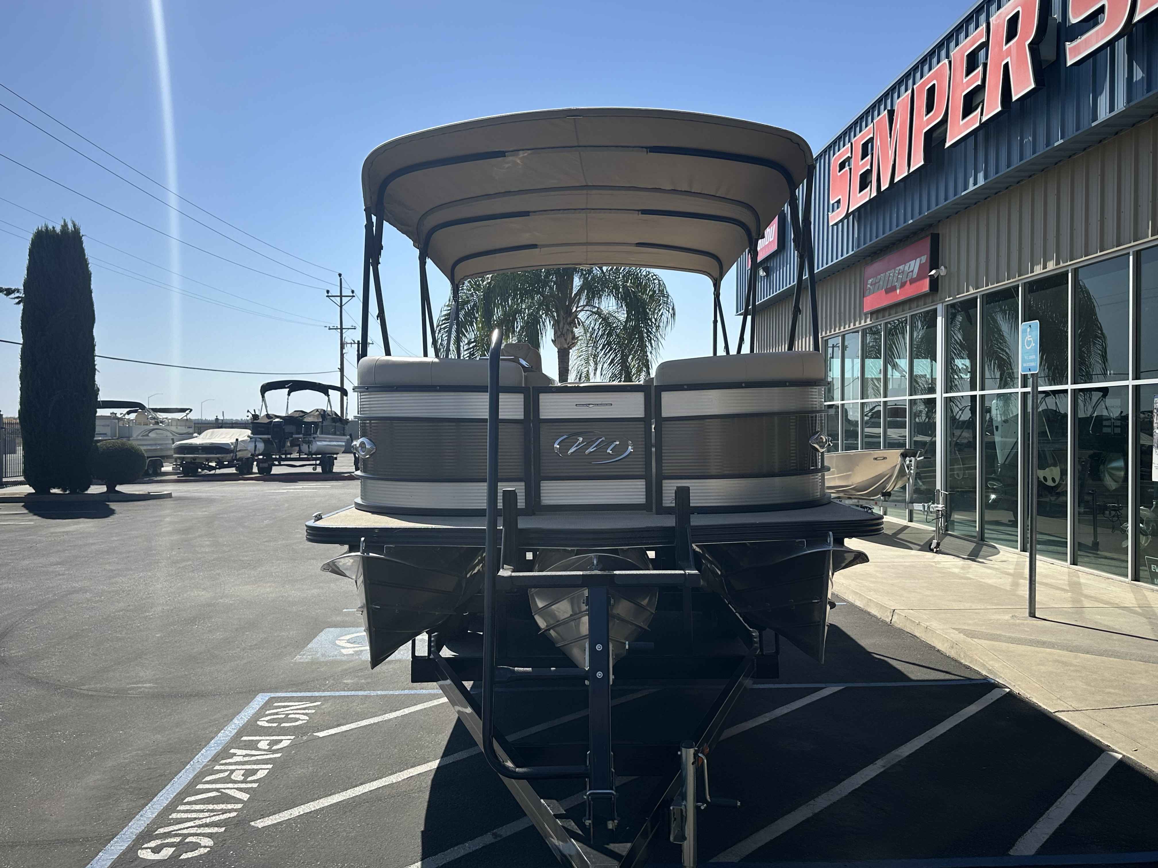 2020 Manitou Encore 240 SHP Pro Angler-3