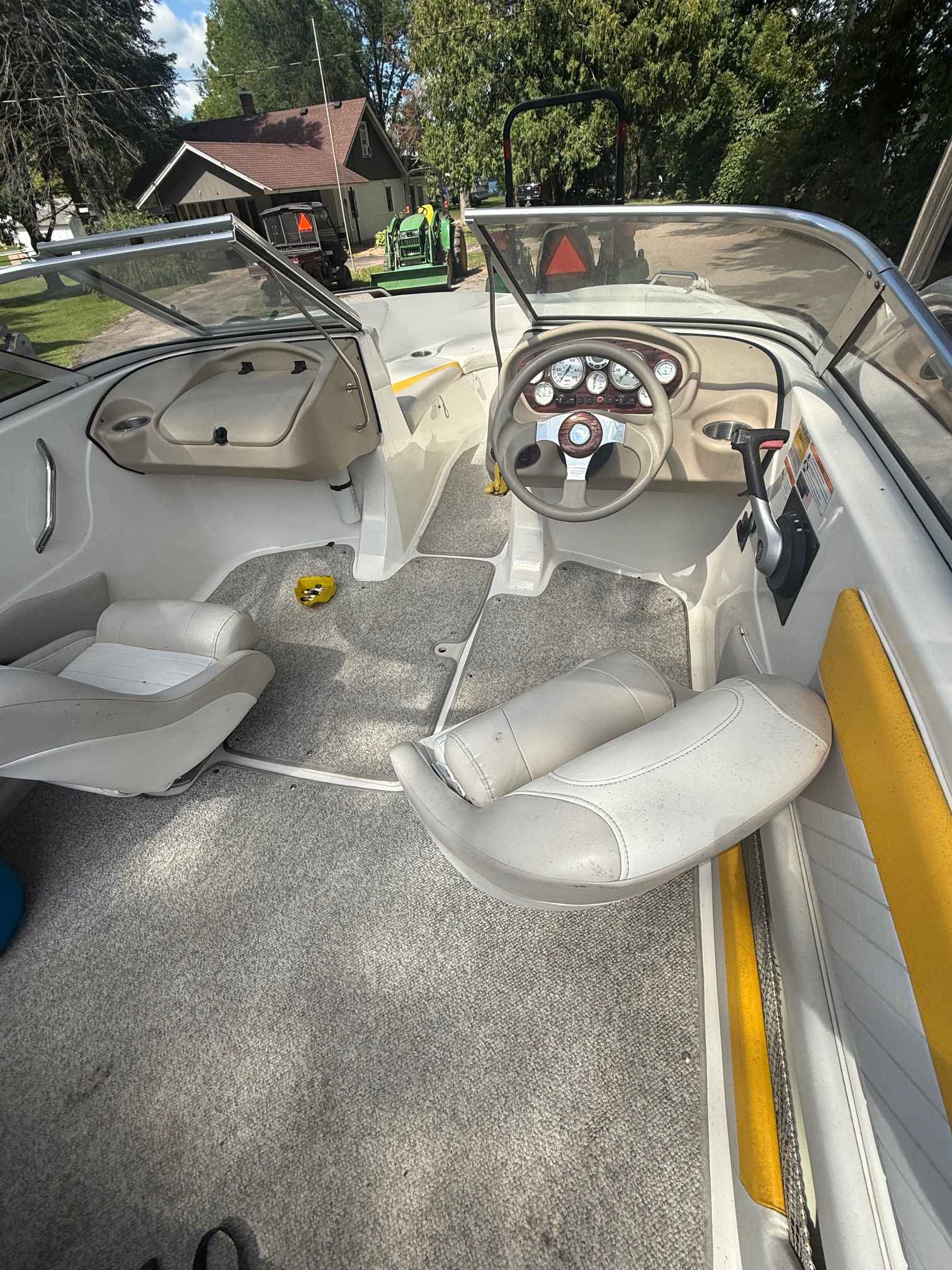 boat-carouselImage-image