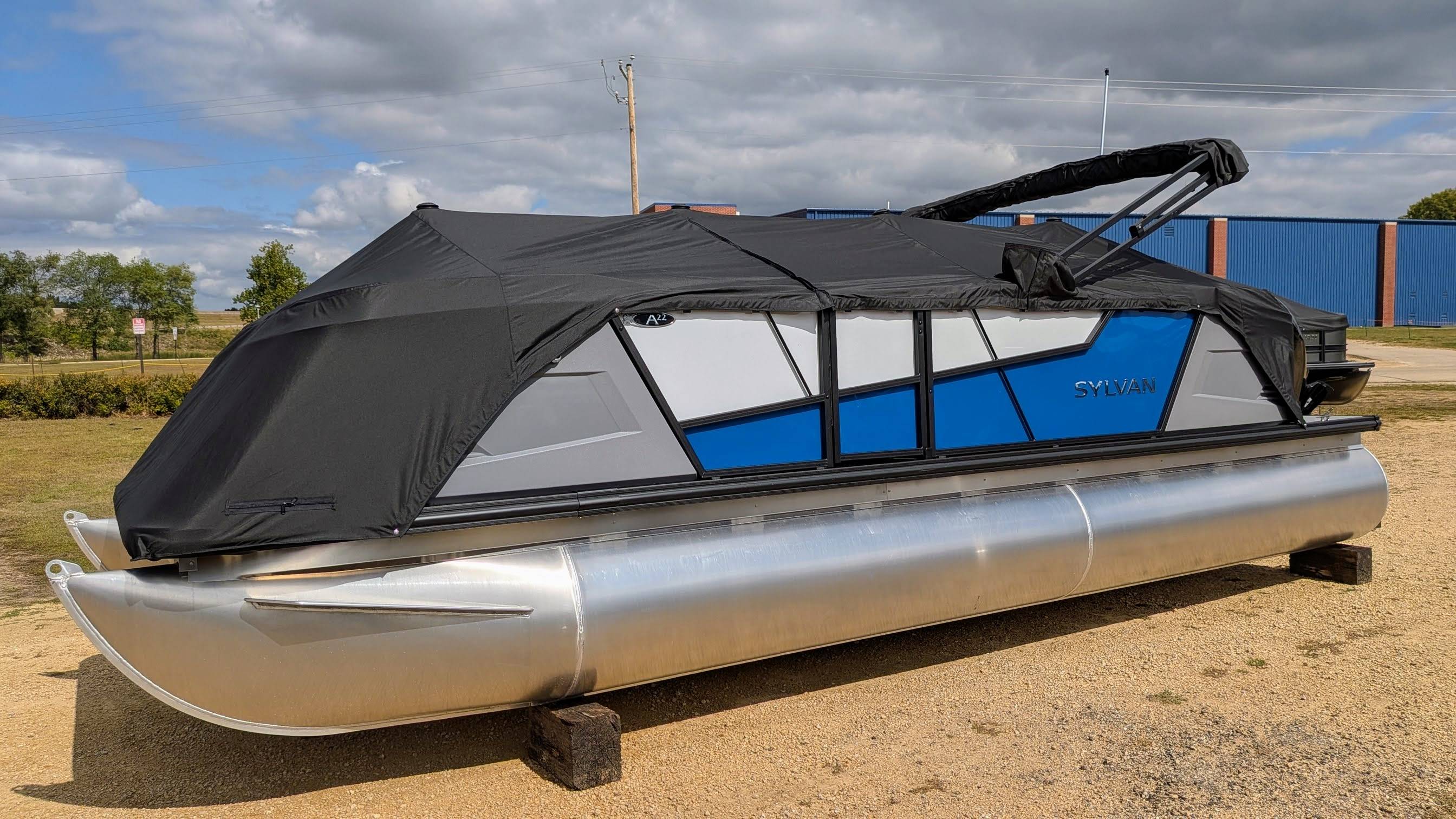 boat-carouselImage-image